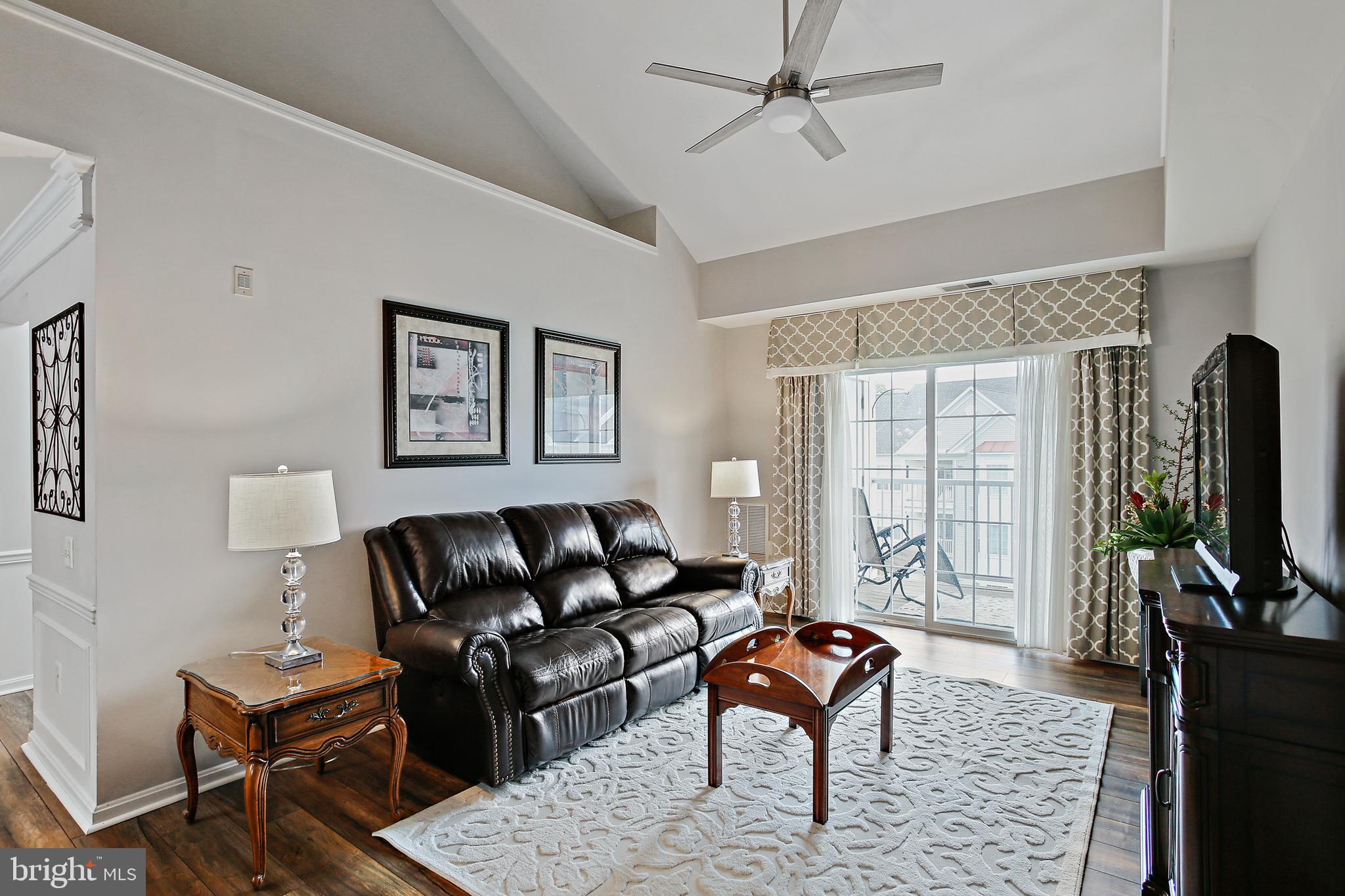 407 AGGIES CIRCLE L 11