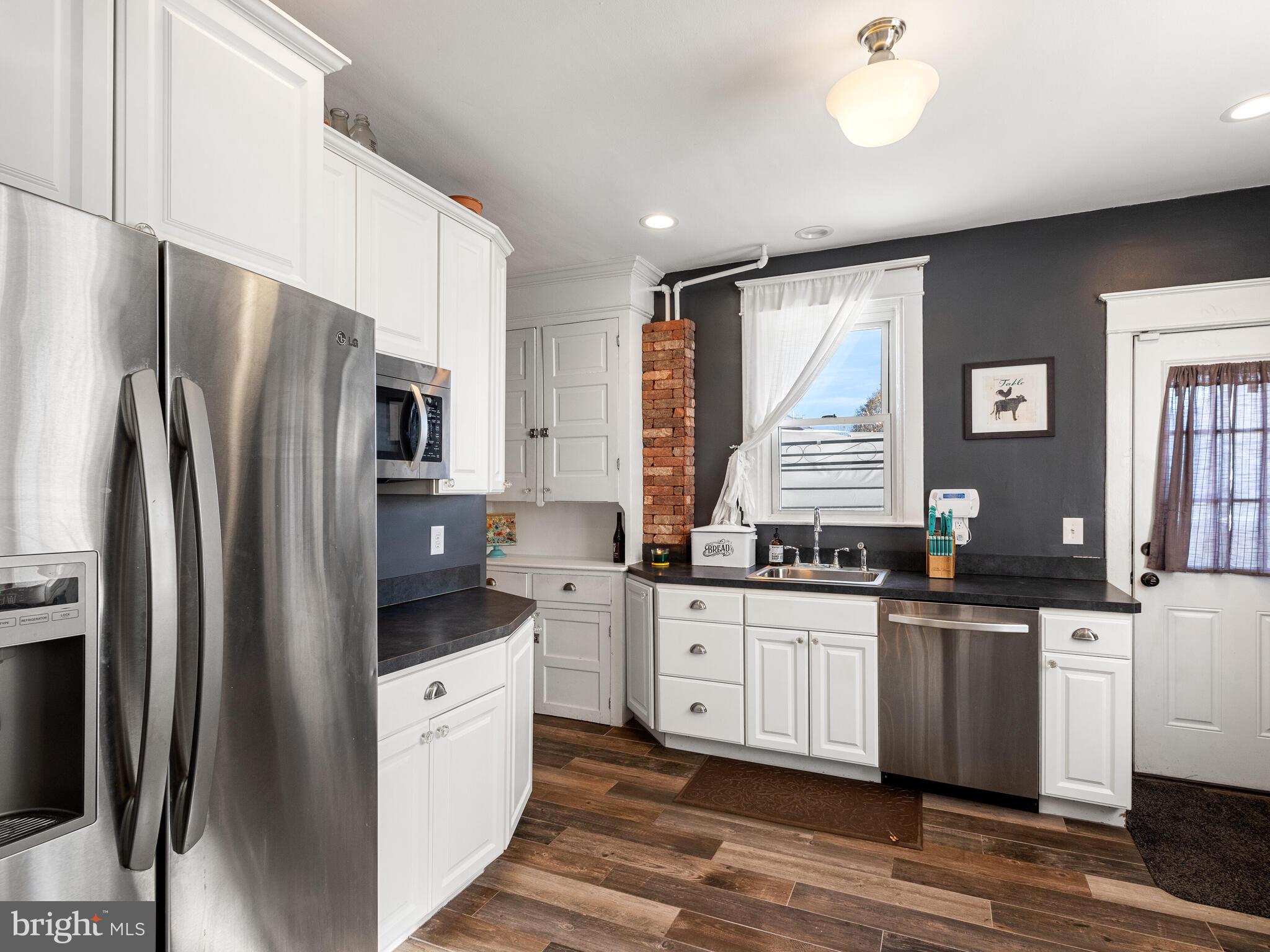 BROOKHAVEN - Residential