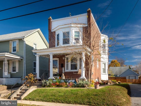 Homes For Sale - 9 W Chelton Road<br/> BROOKHAVEN, PA 19015