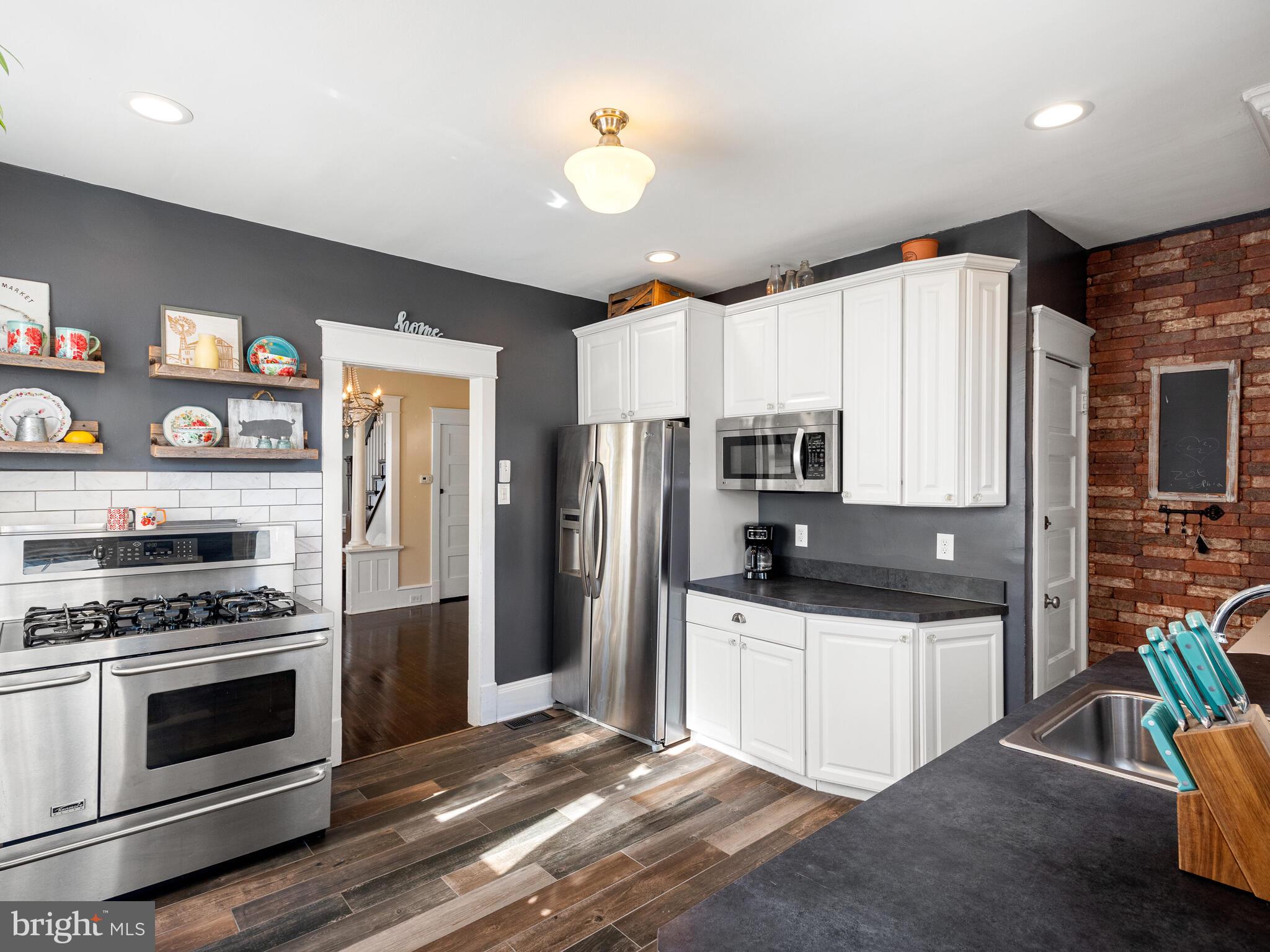 BROOKHAVEN - Residential