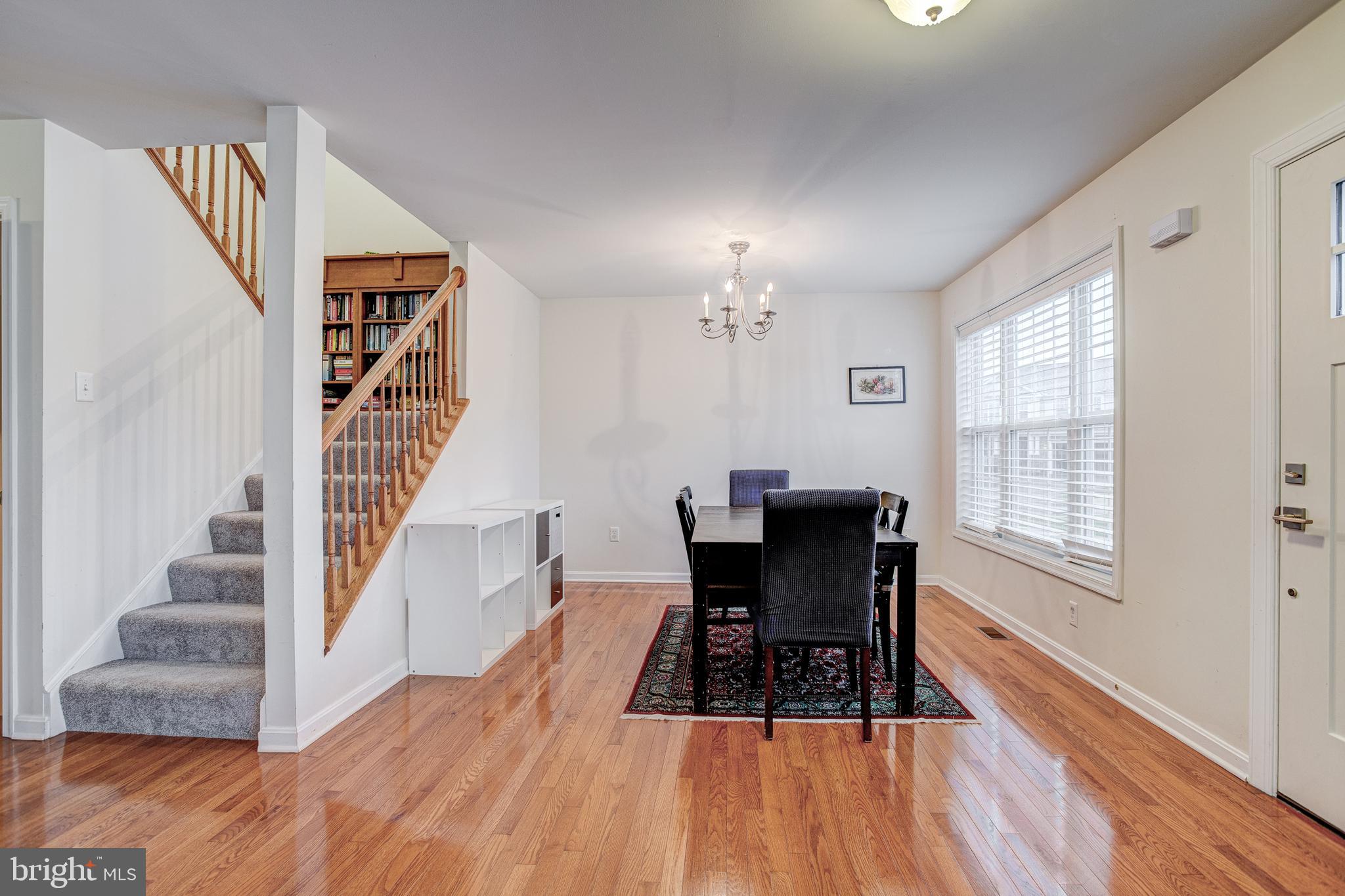 HUNTERS CHASE - Residential