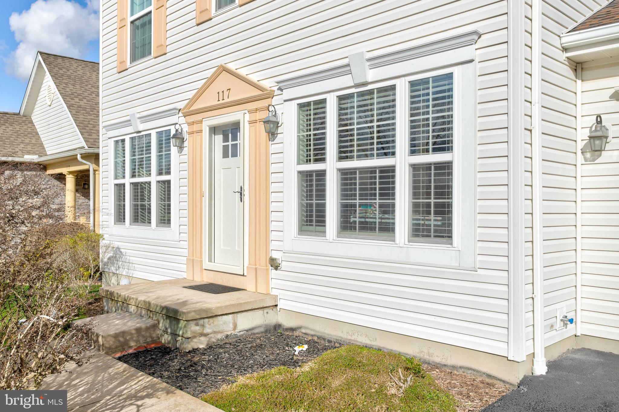 HUNTERS CHASE - Residential