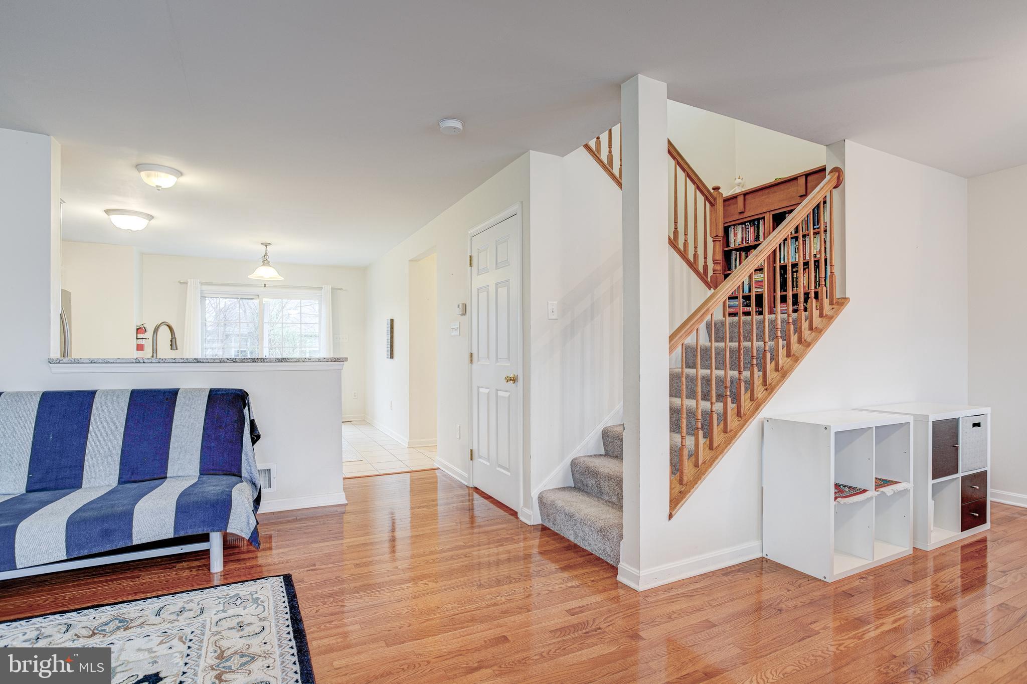 HUNTERS CHASE - Residential