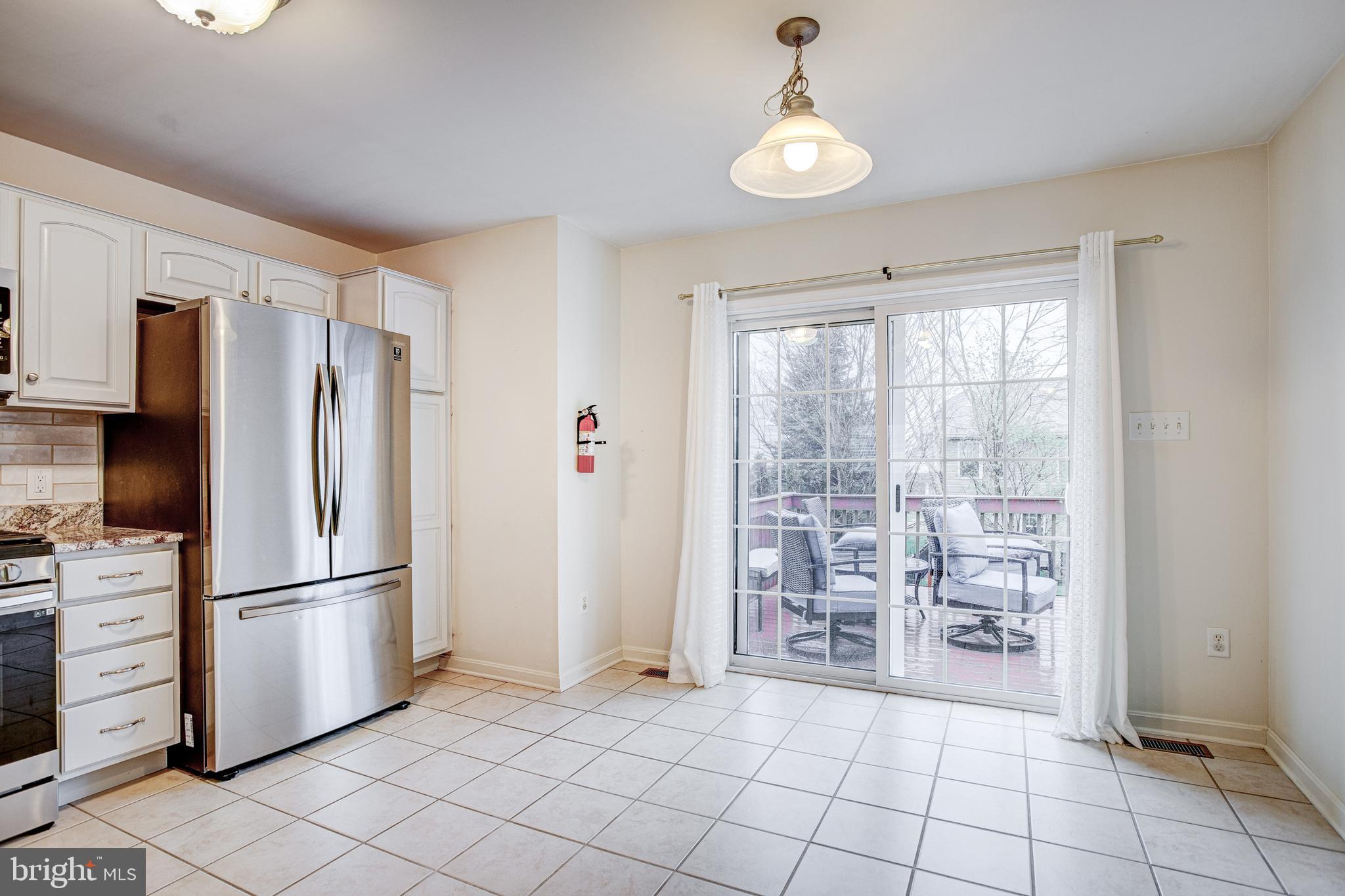 HUNTERS CHASE - Residential