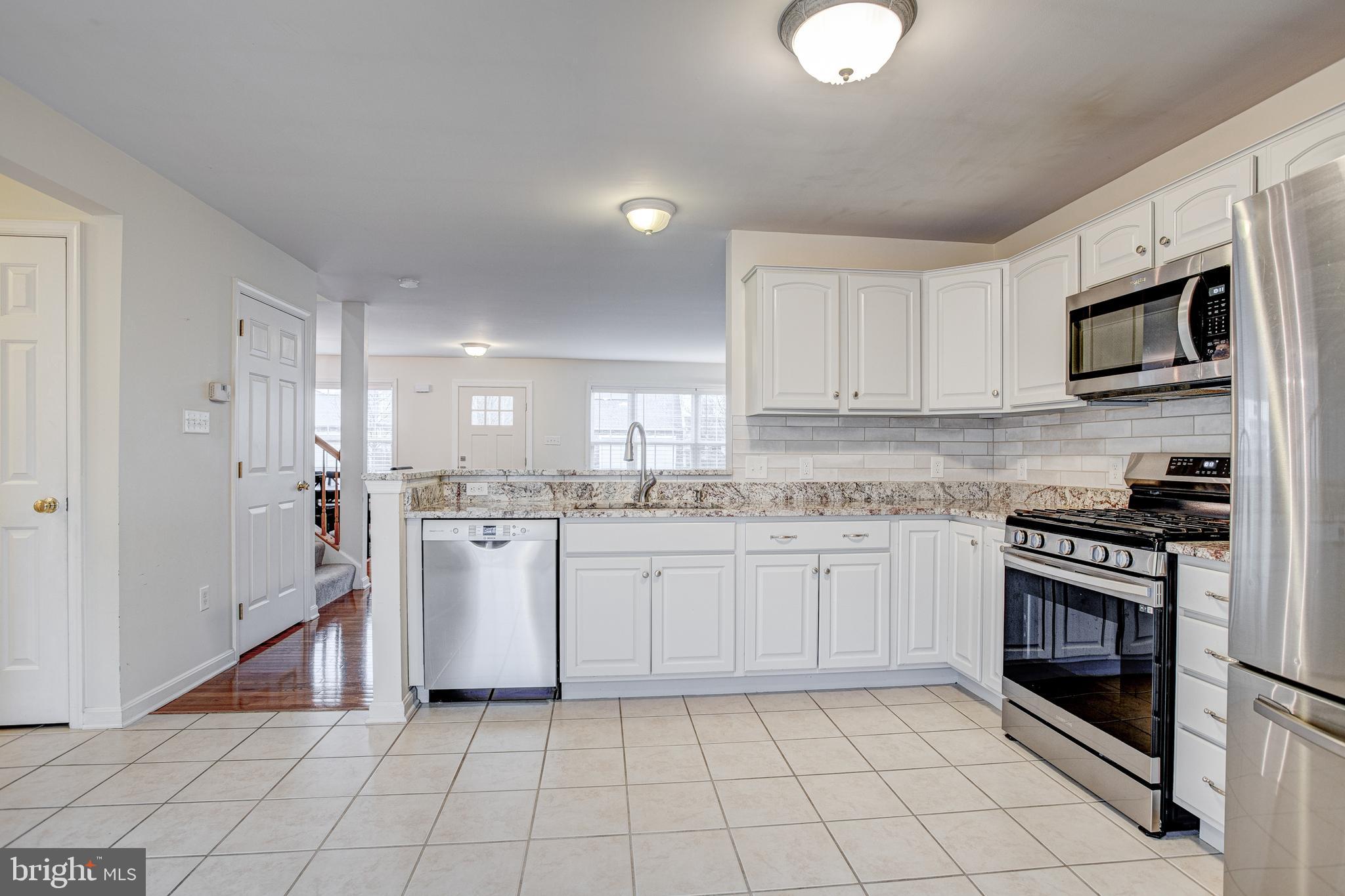 HUNTERS CHASE - Residential