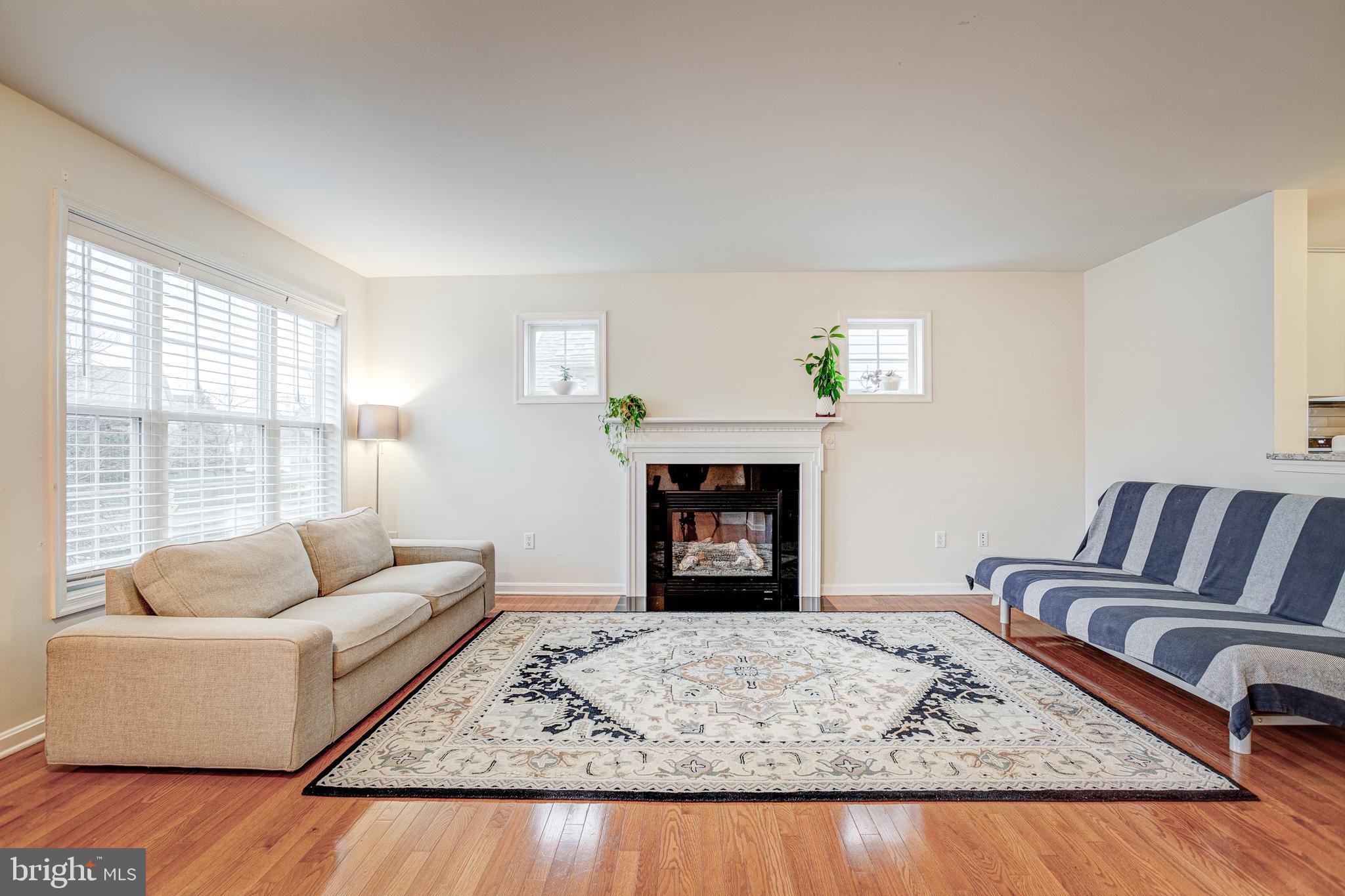 HUNTERS CHASE - Residential