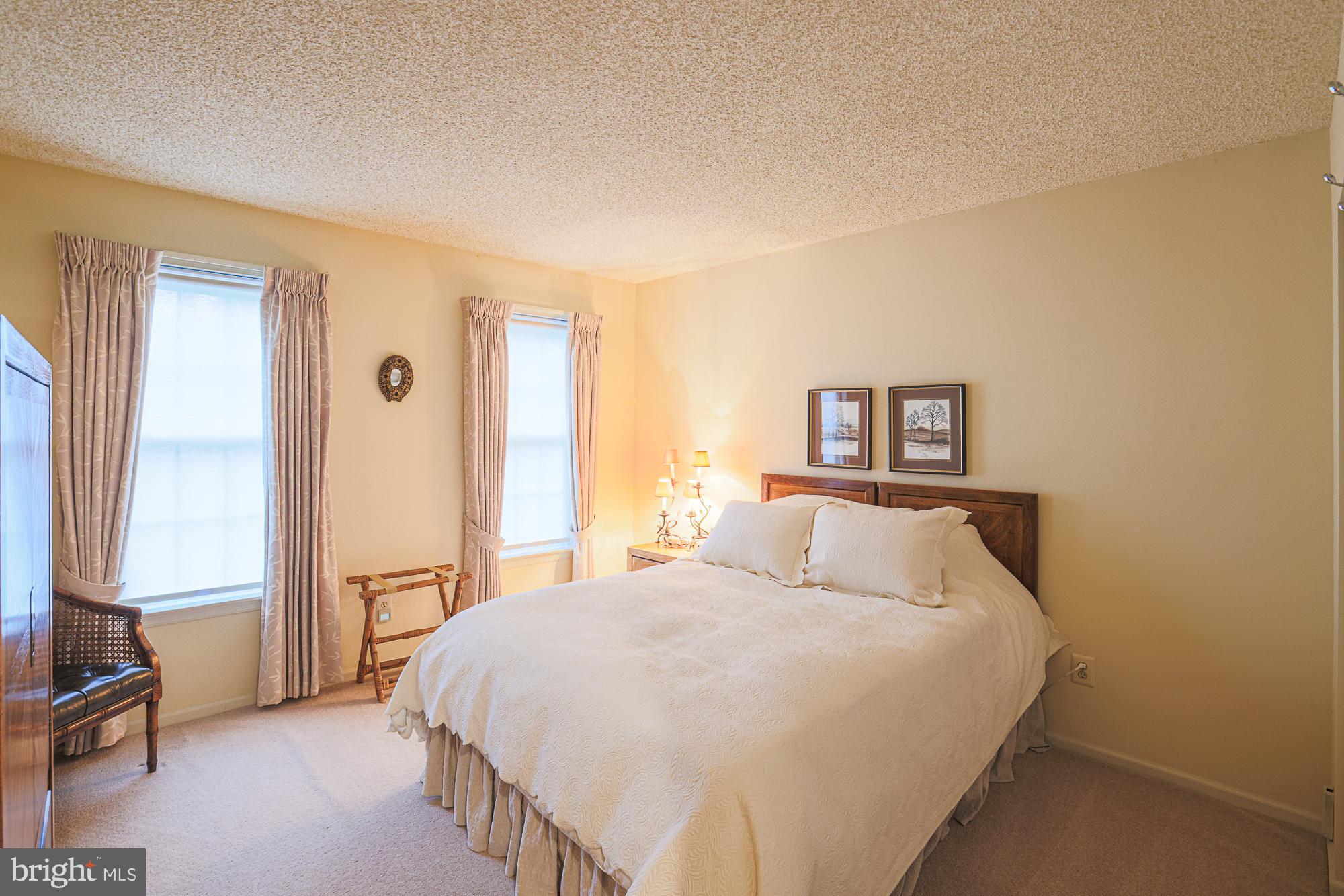 HUNT RIDGE - Residential