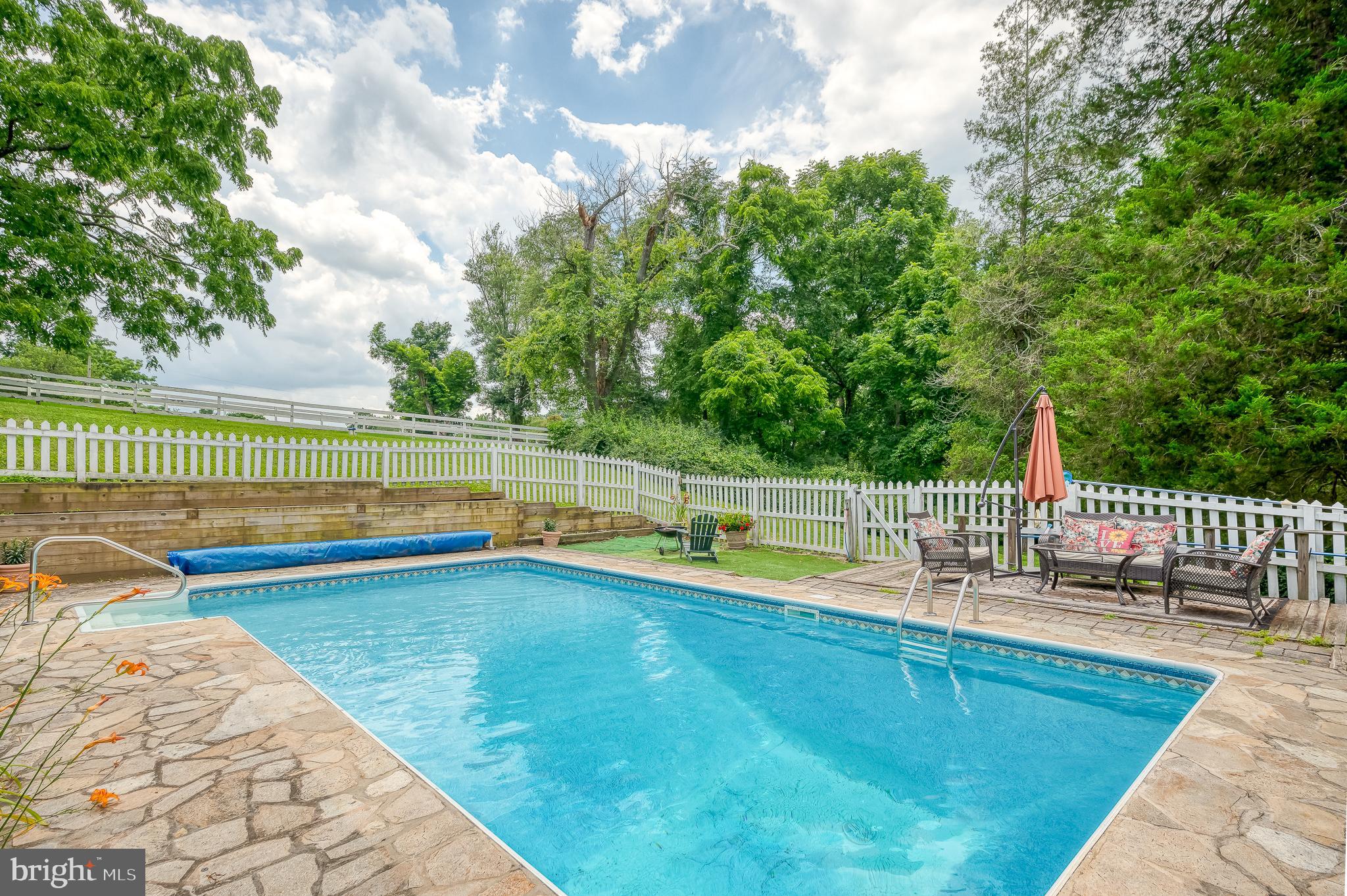 MONKTON VILLAGE - Residential