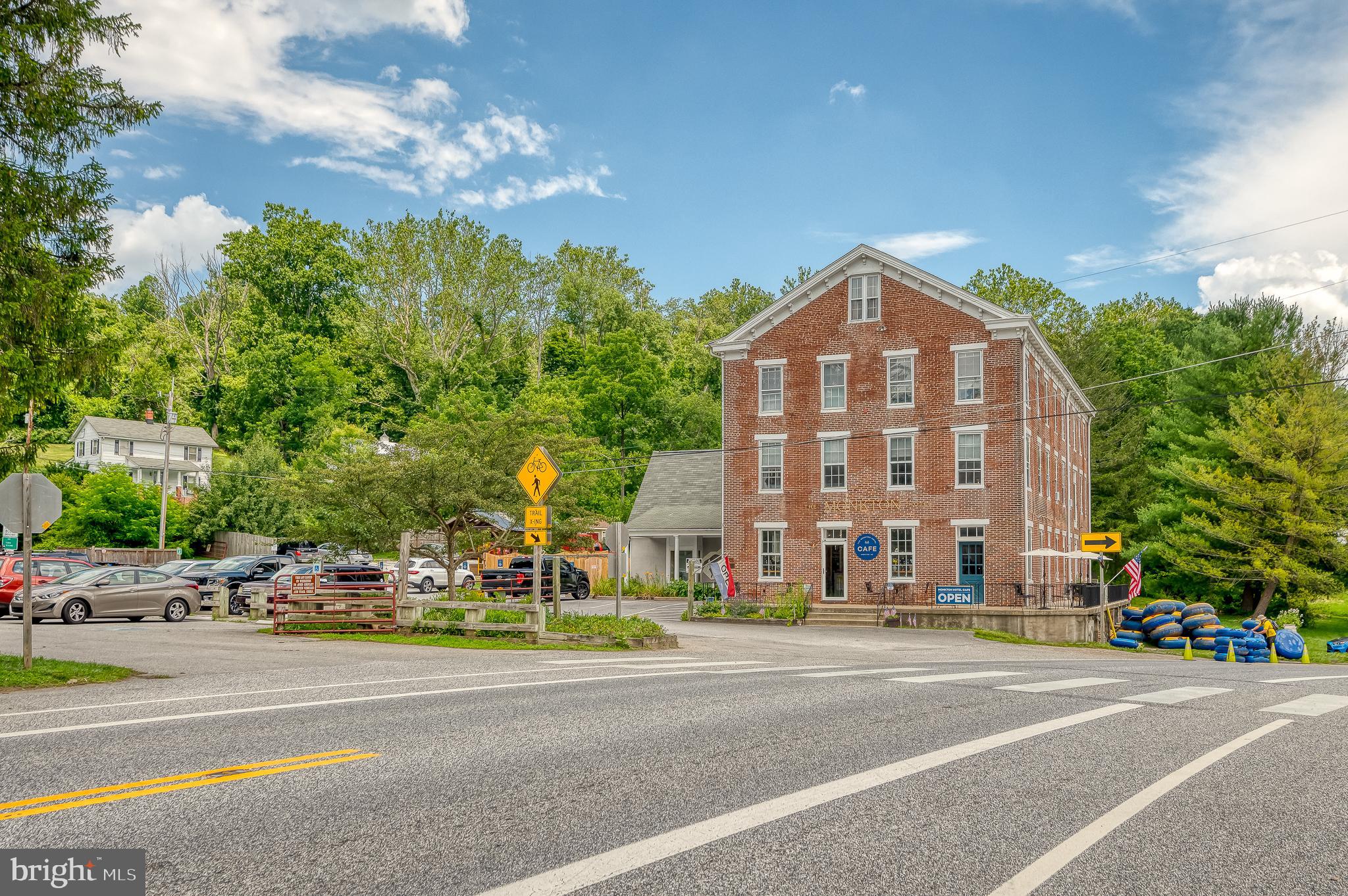 MONKTON VILLAGE - Residential