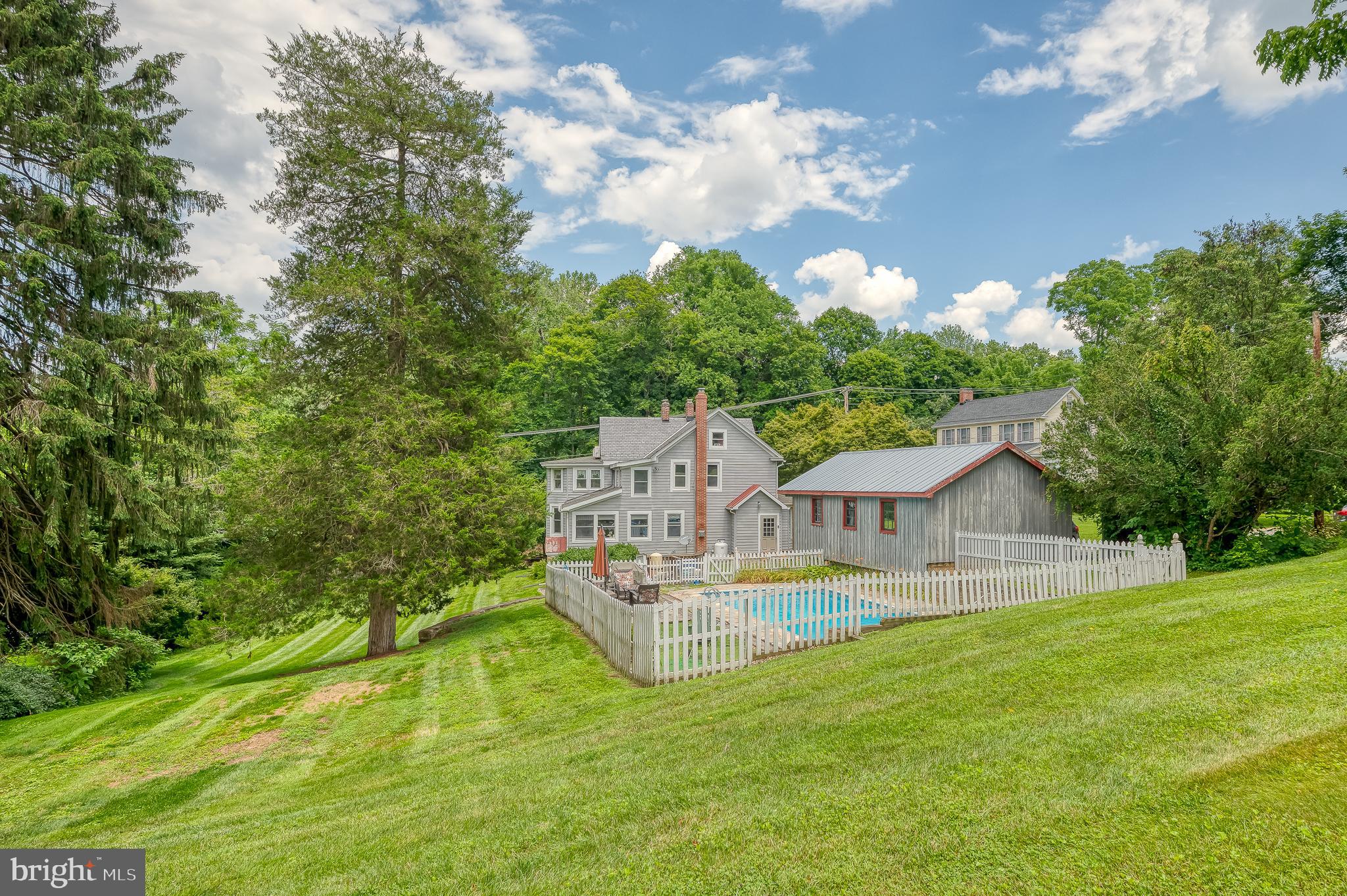 MONKTON VILLAGE - Residential