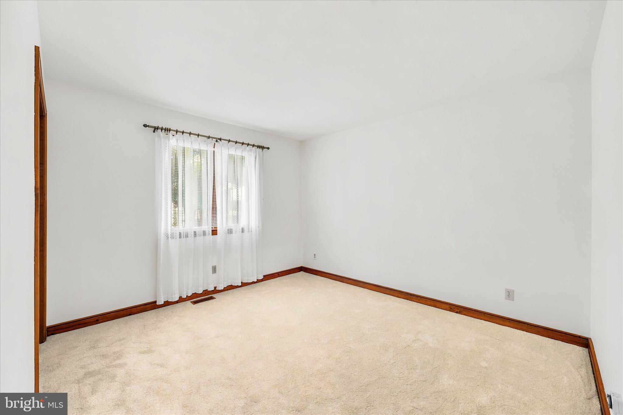 DEEP MEADOW - Residential
