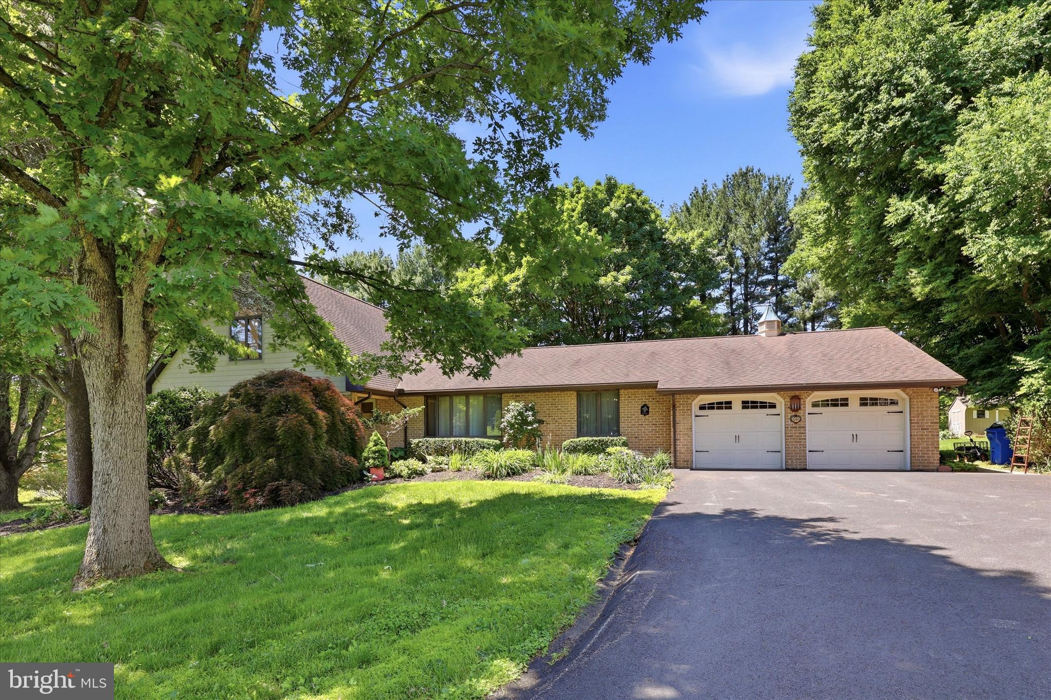DEEP MEADOW - Residential