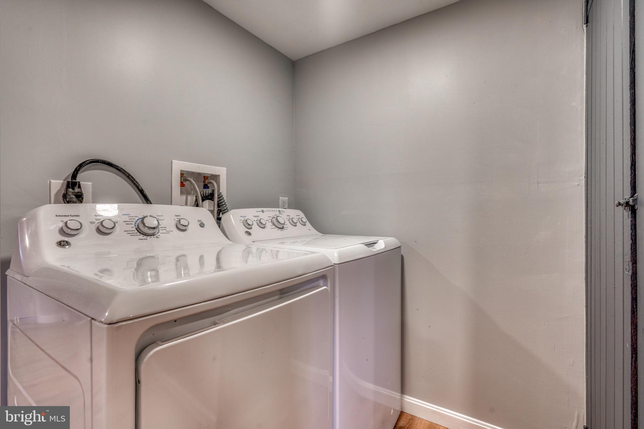 EDNOR GARDENS - LAKESIDE - Residential