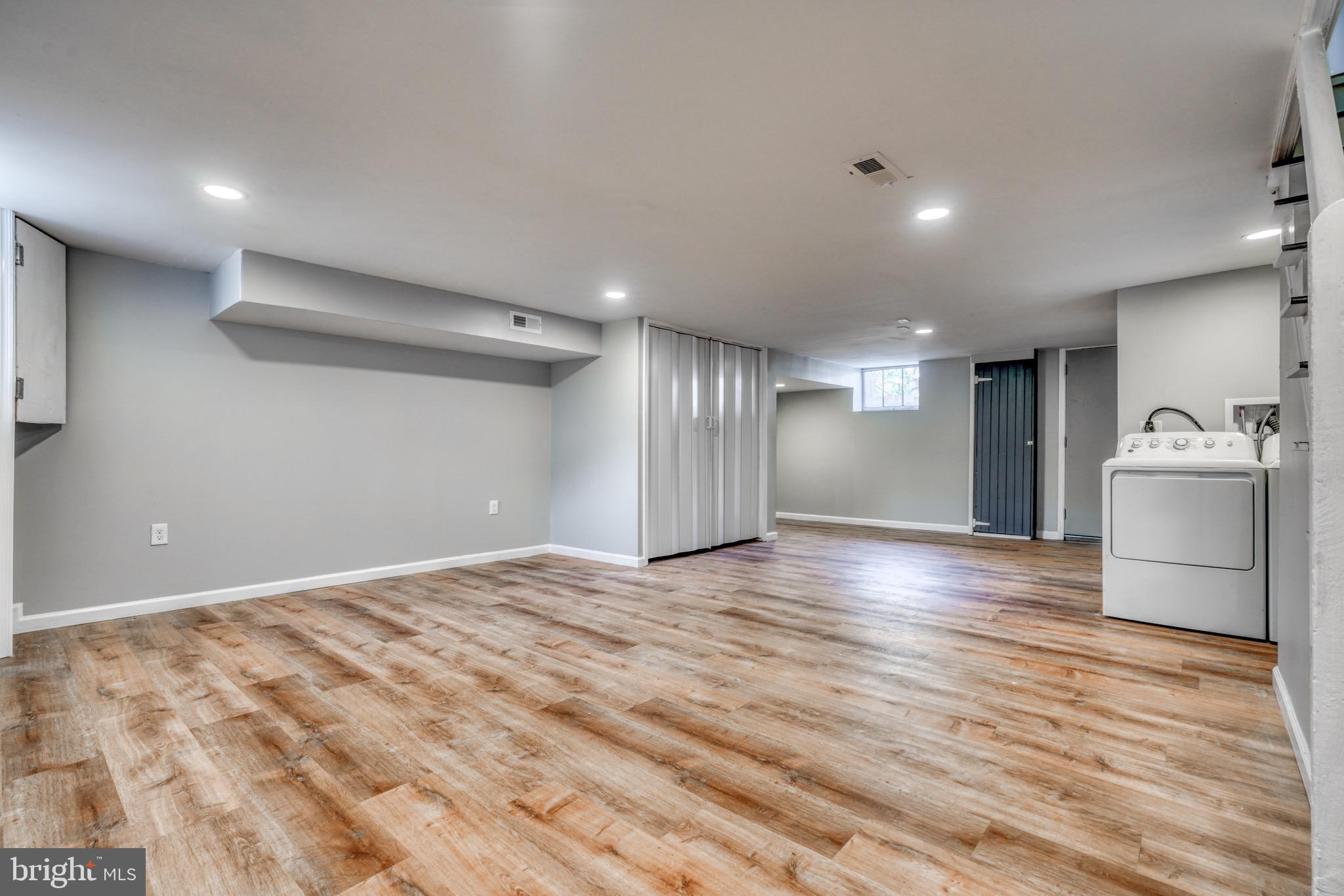 EDNOR GARDENS - LAKESIDE - Residential