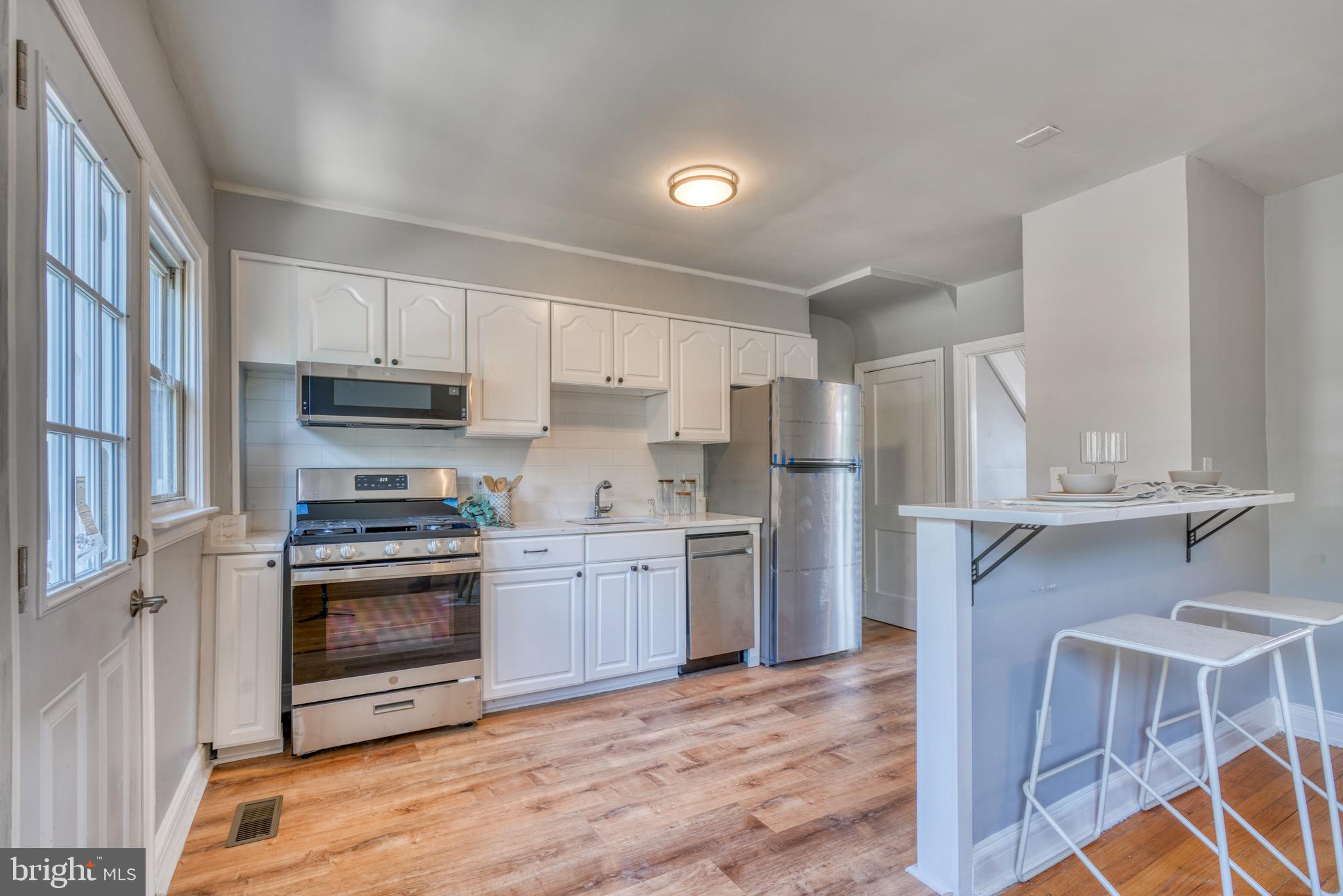 EDNOR GARDENS - LAKESIDE - Residential