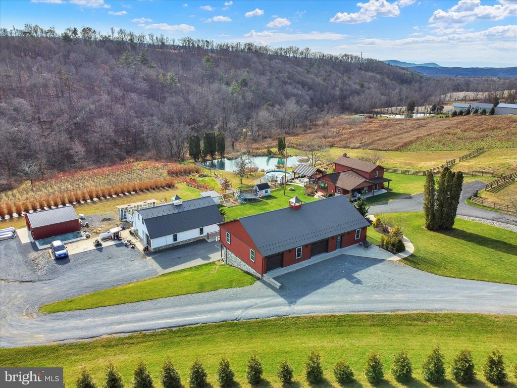 Photo of 552 Mountain Road, DALMATIA, PA 17017 (MLS # PANU2002854)