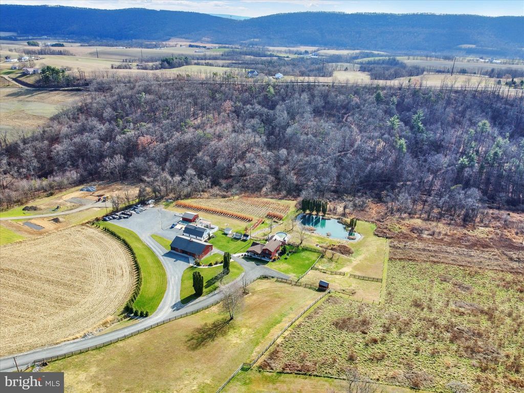Photo of 552 Mountain Road, DALMATIA, PA 17017 (MLS # PANU2002854)