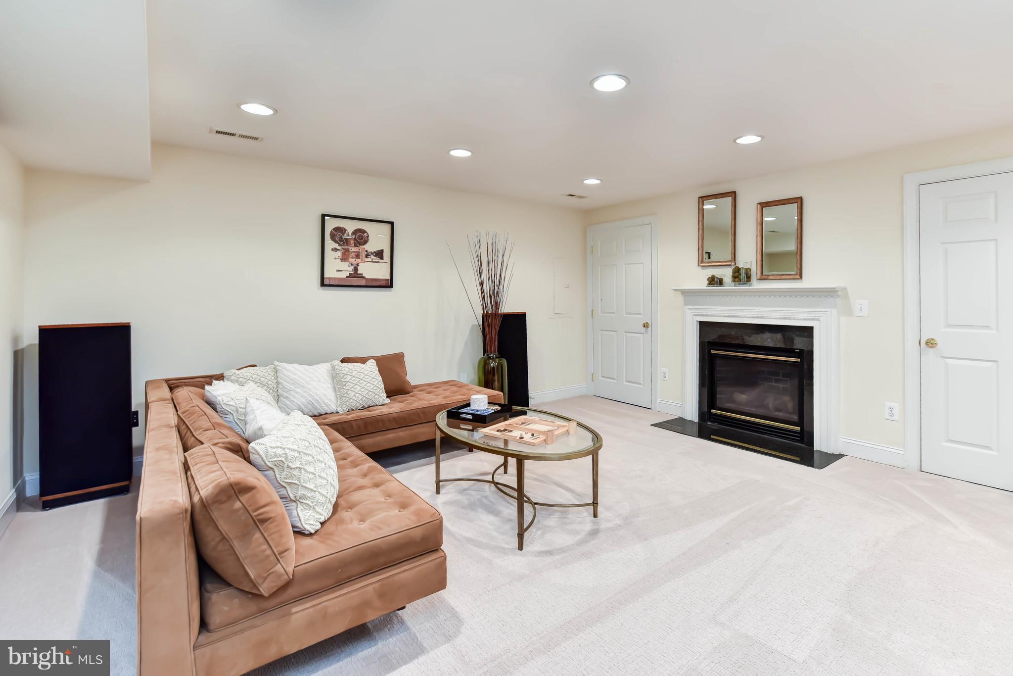 GARRETS MILL - Residential