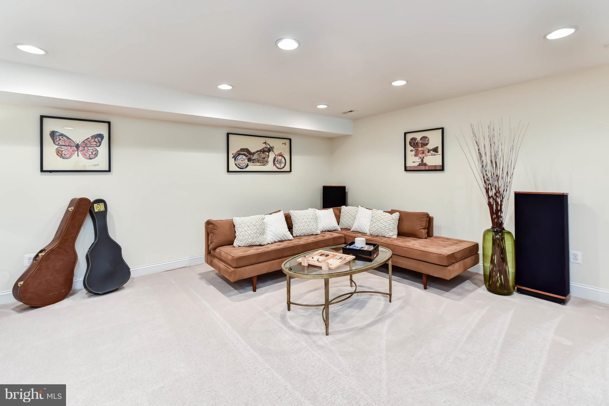 GARRETS MILL - Residential