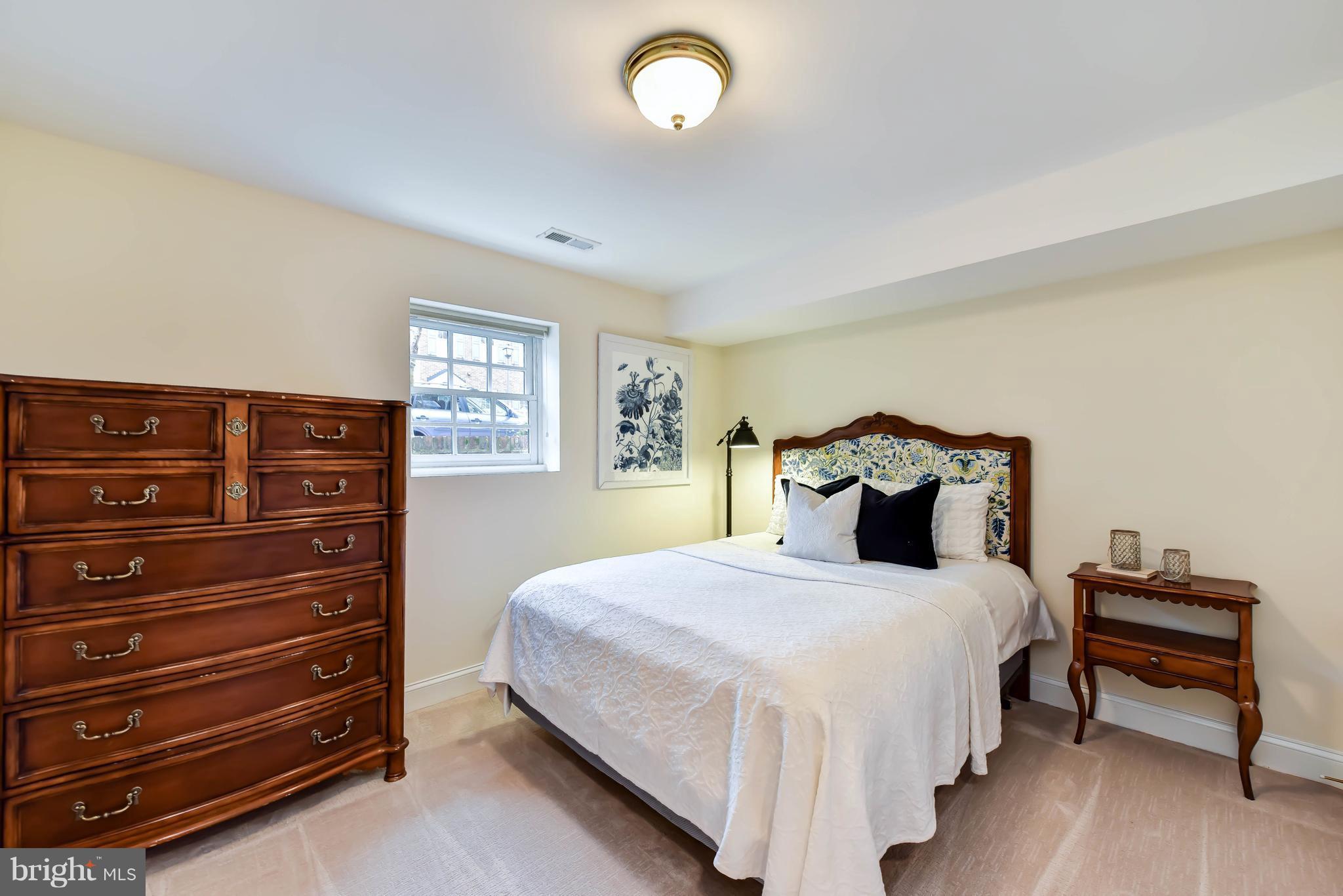 GARRETS MILL - Residential