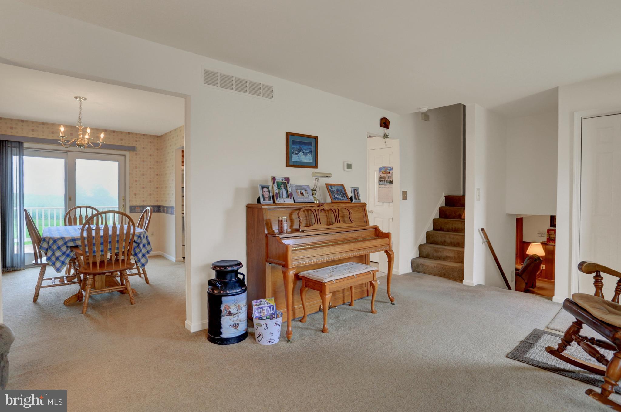 AUTUMN RIDGE - Residential