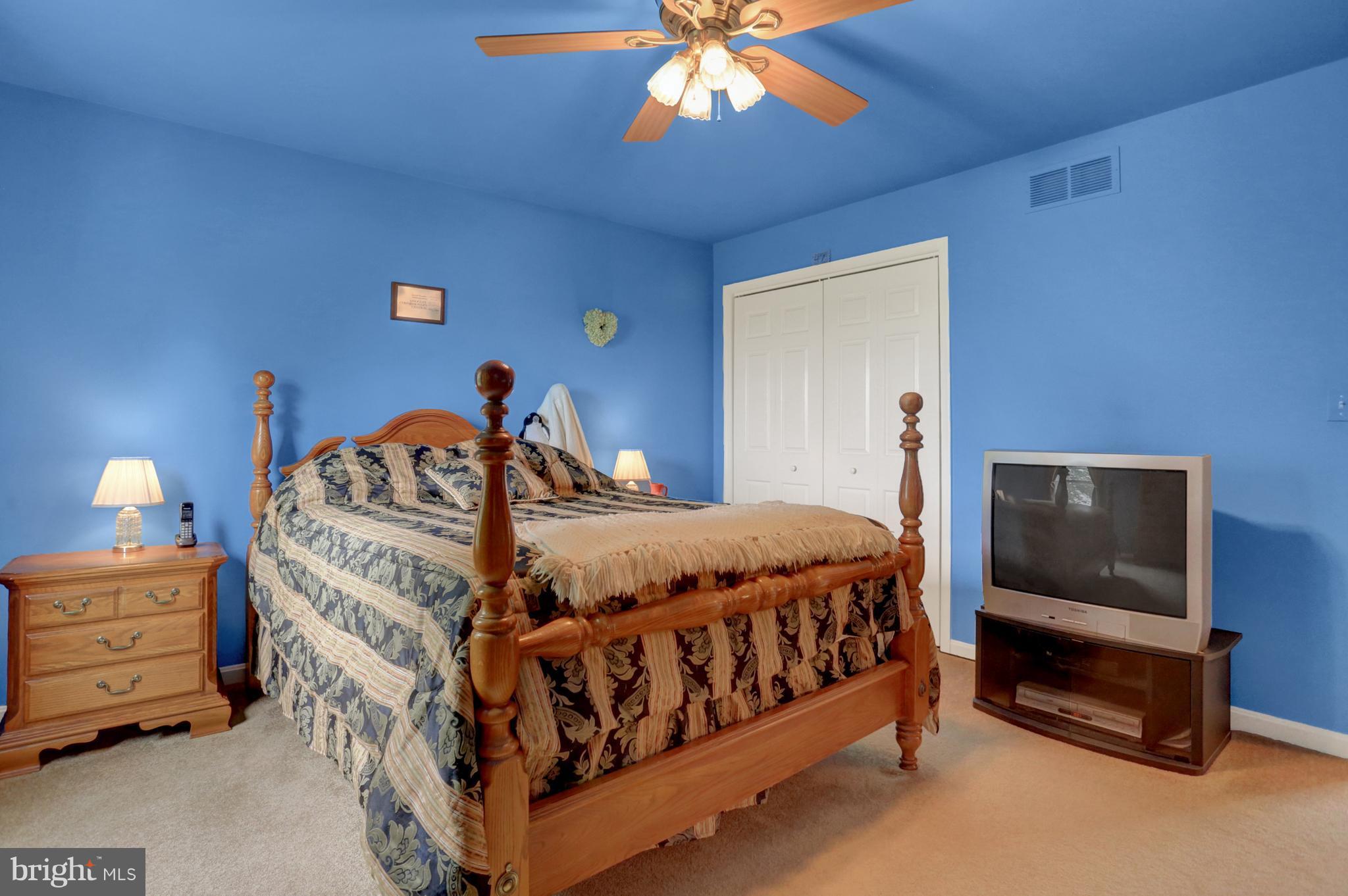 AUTUMN RIDGE - Residential