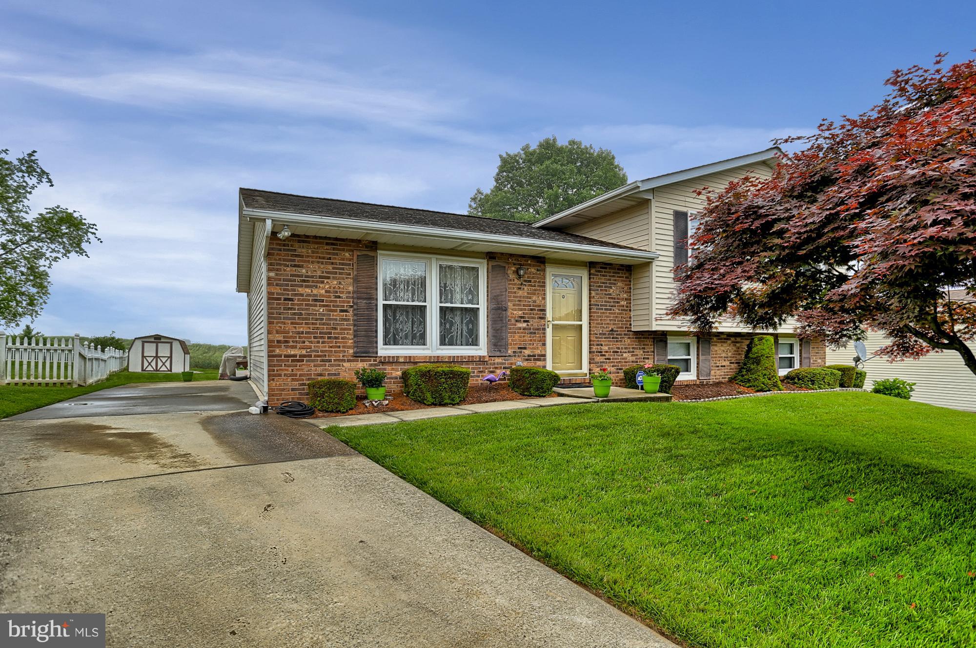 AUTUMN RIDGE - Residential