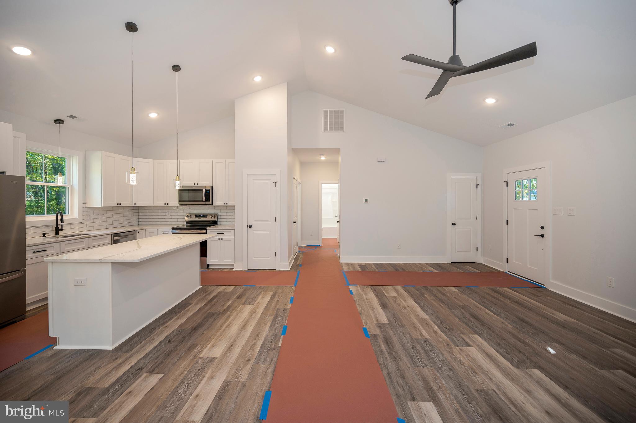 GORDON ACRES - Residential