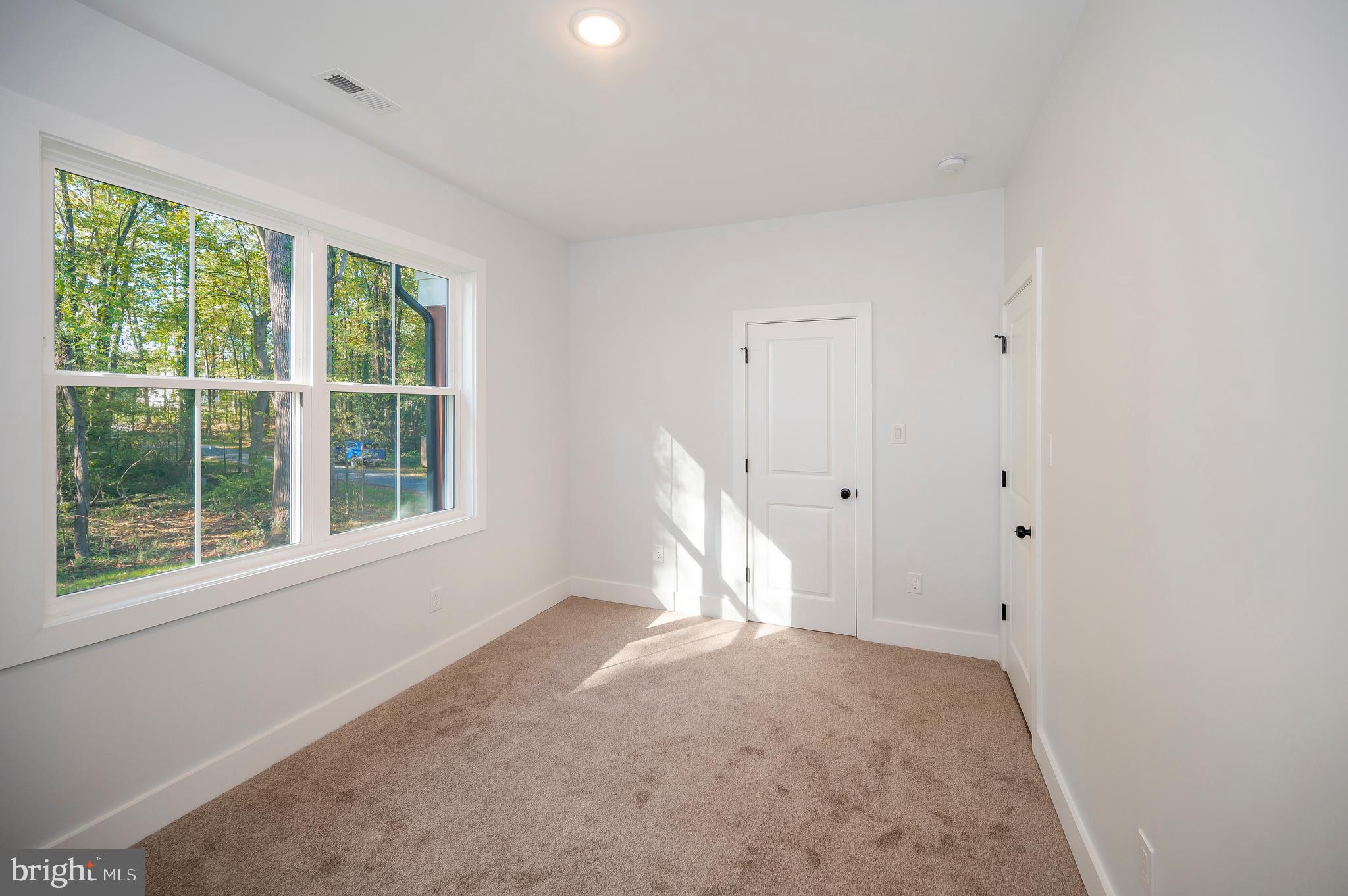 GORDON ACRES - Residential