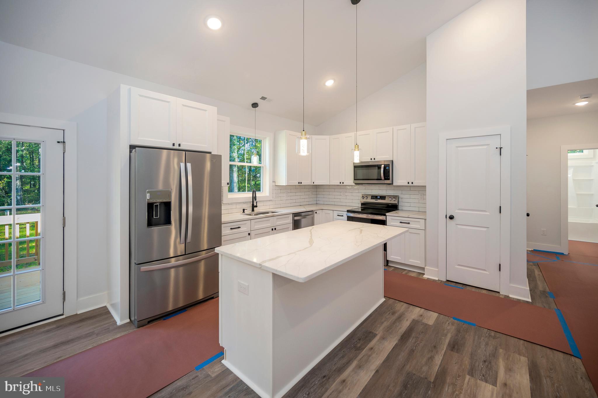 GORDON ACRES - Residential