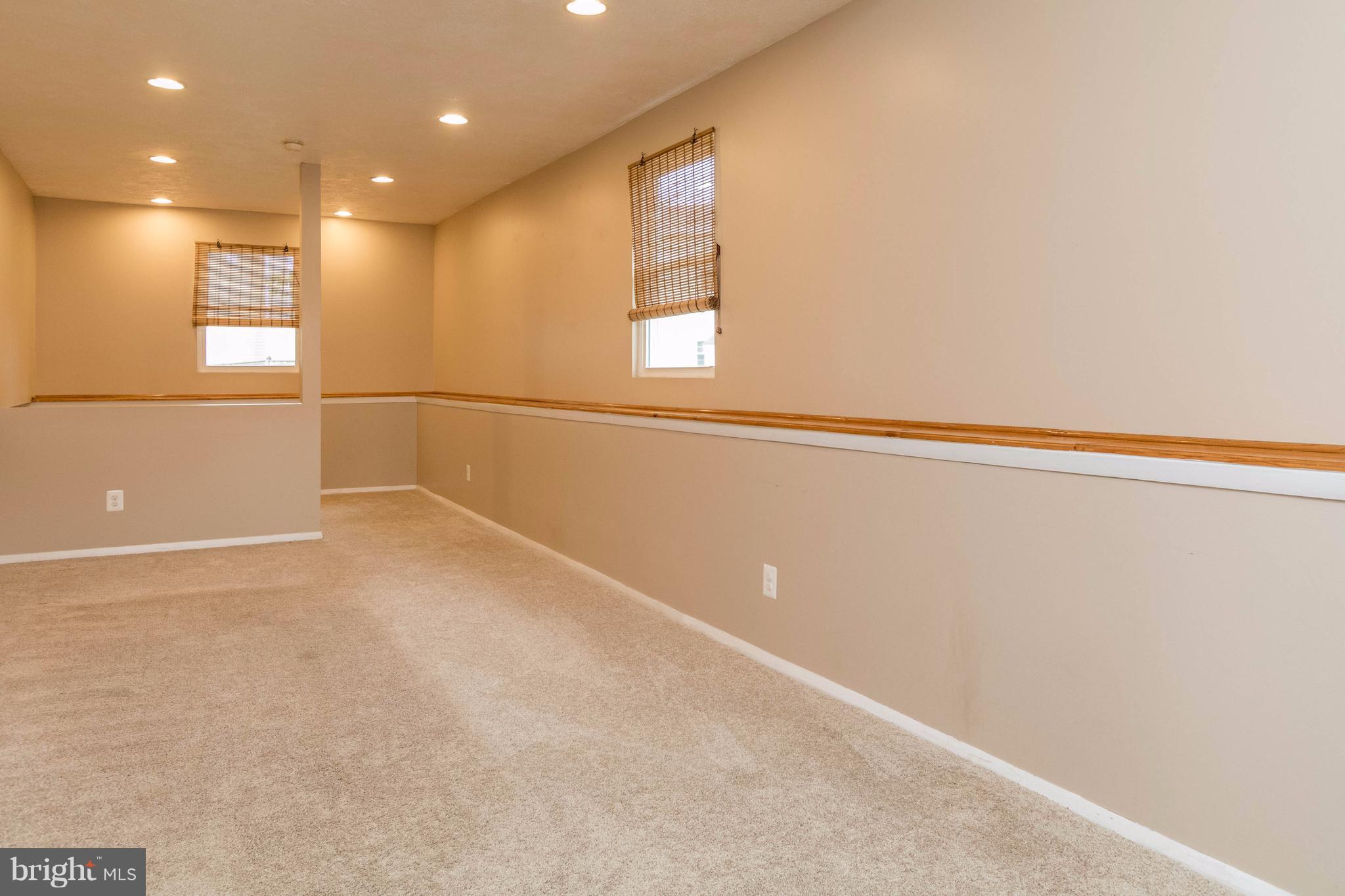 MANSION HOUSE MANOR - Residential Lease