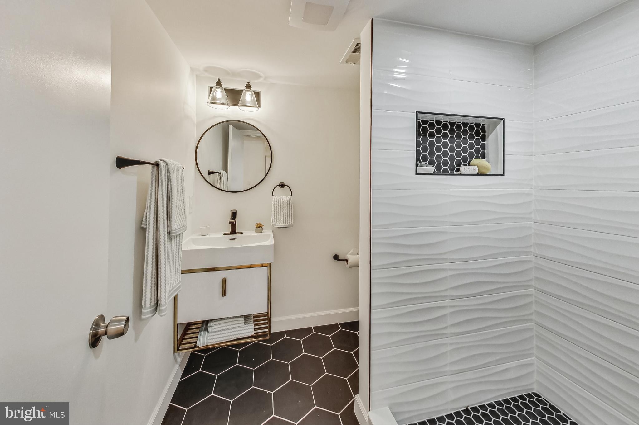 EVANS PARKWAY - Residential