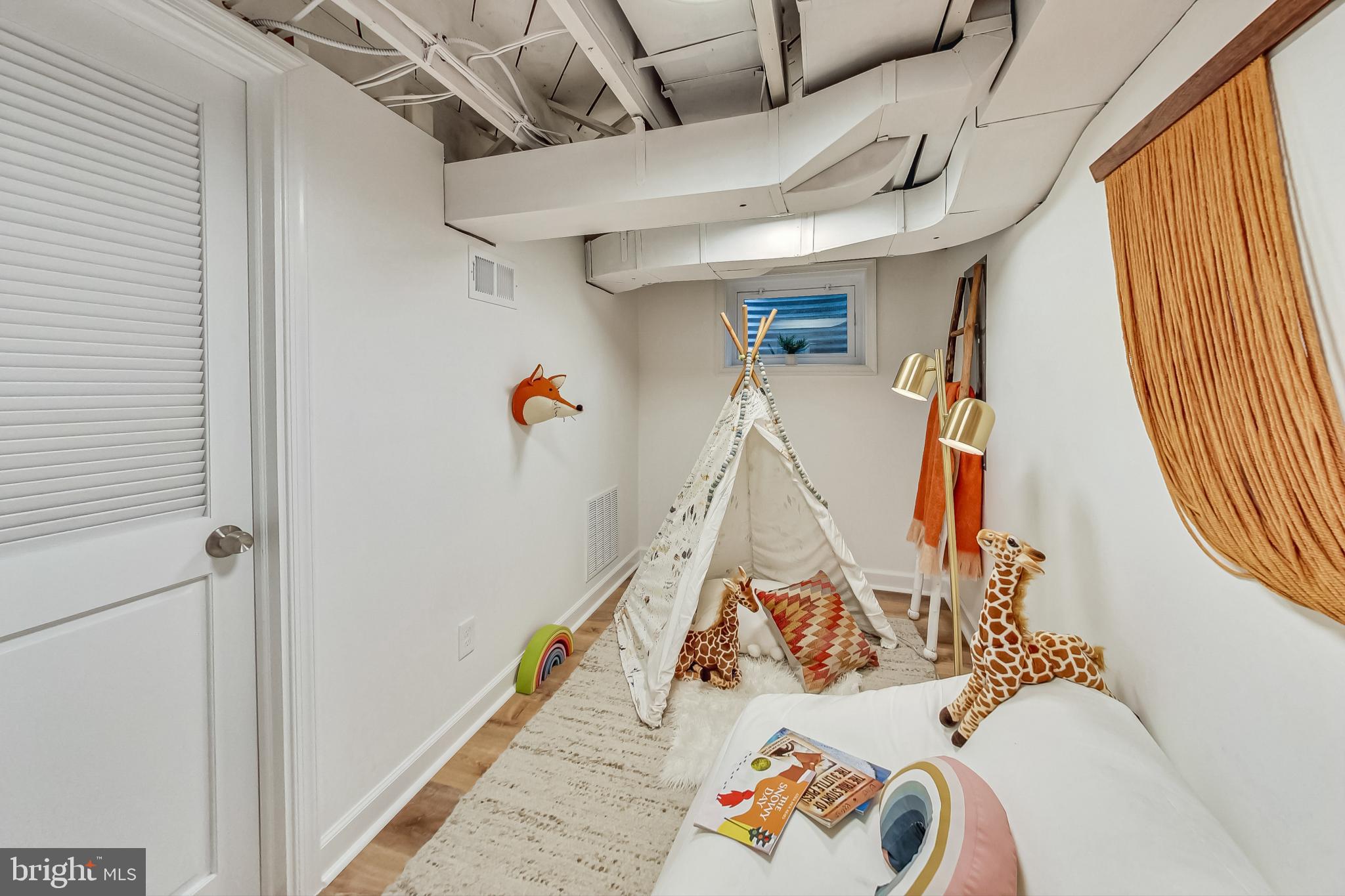 EVANS PARKWAY - Residential