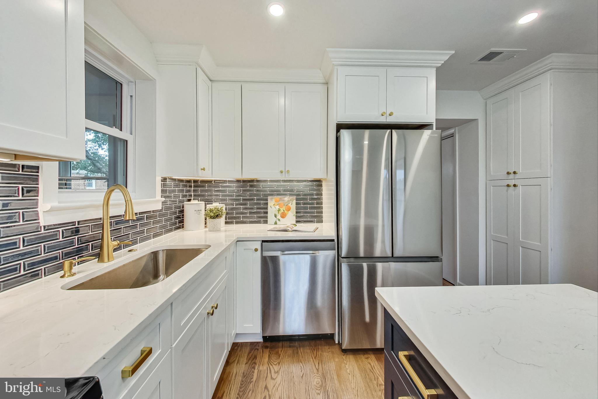 EVANS PARKWAY - Residential