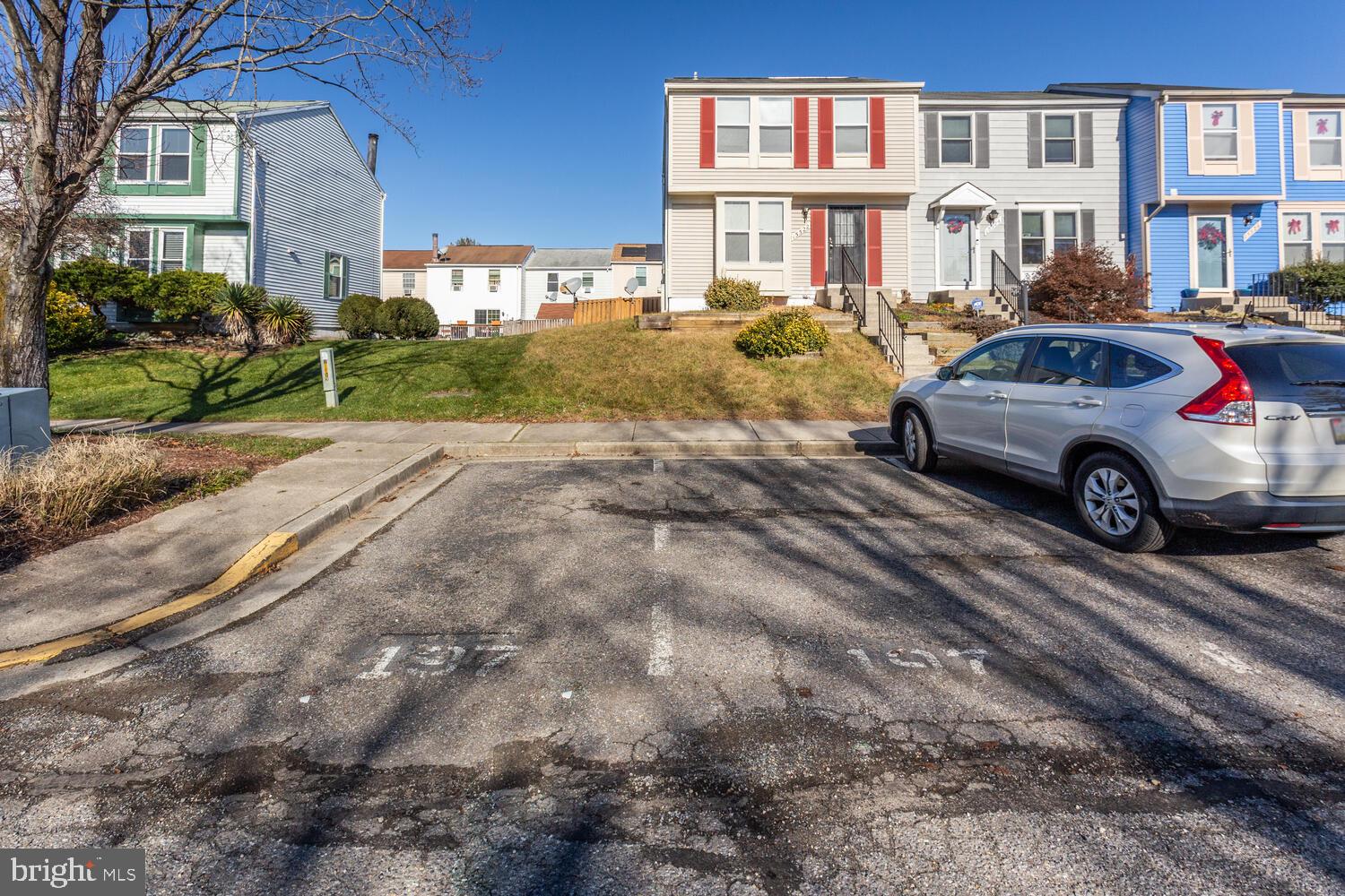 OAK POND - Residential