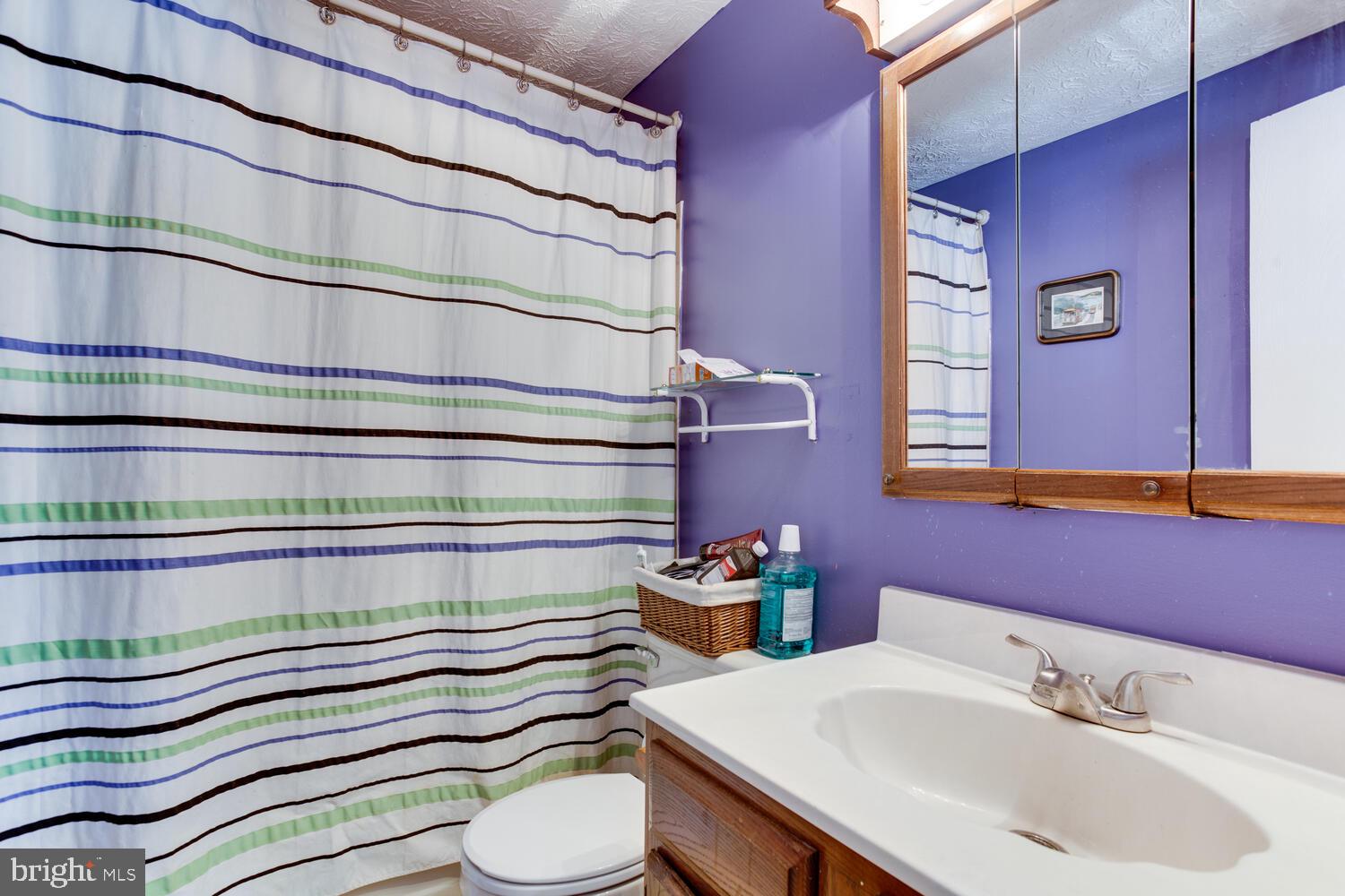 OAK POND - Residential