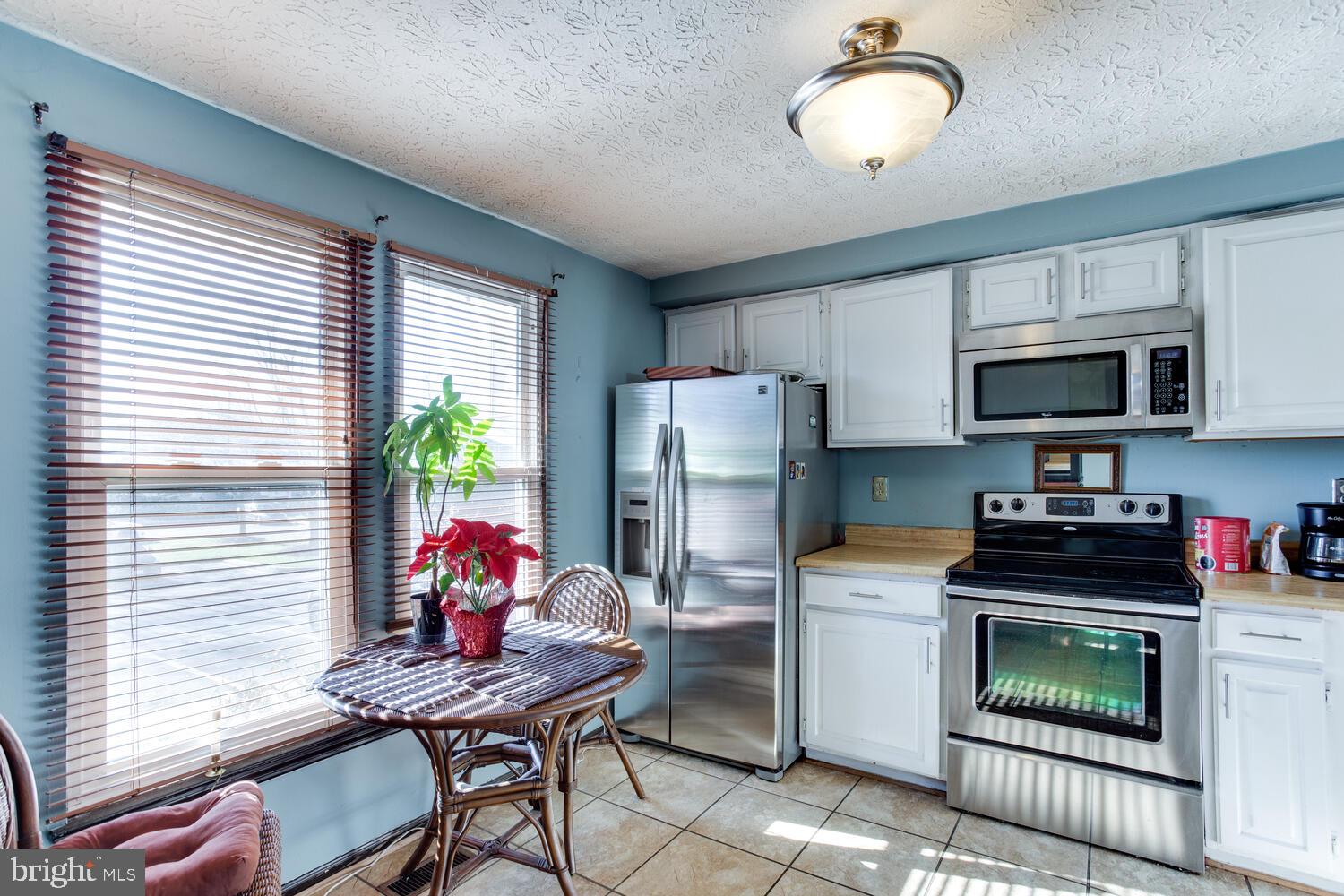 OAK POND - Residential