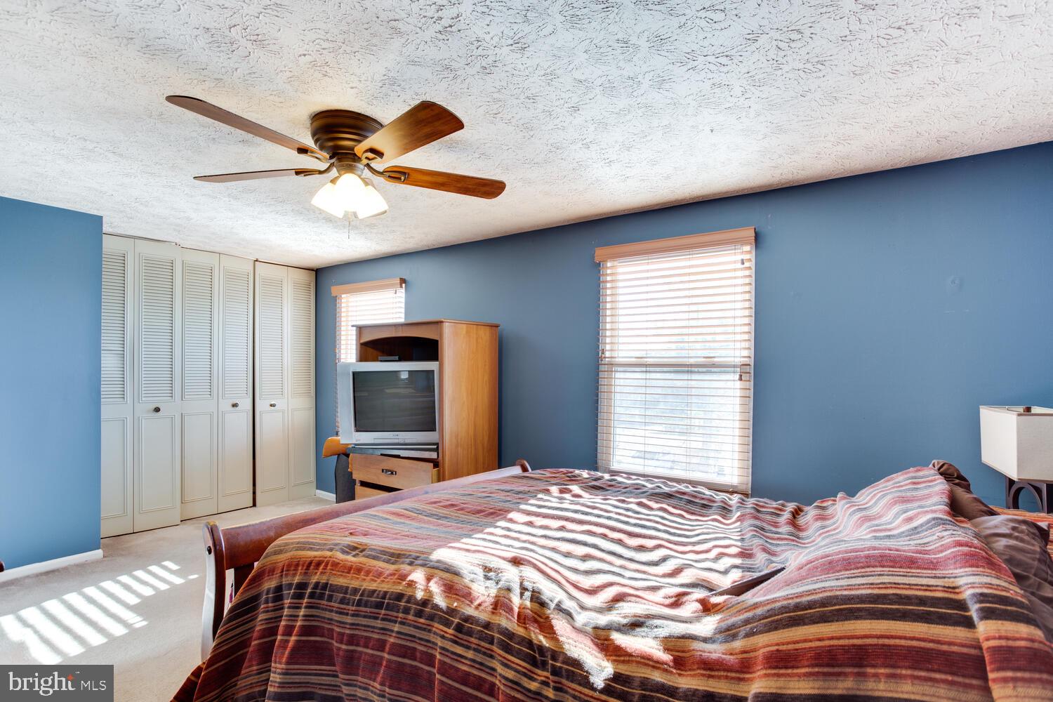 OAK POND - Residential