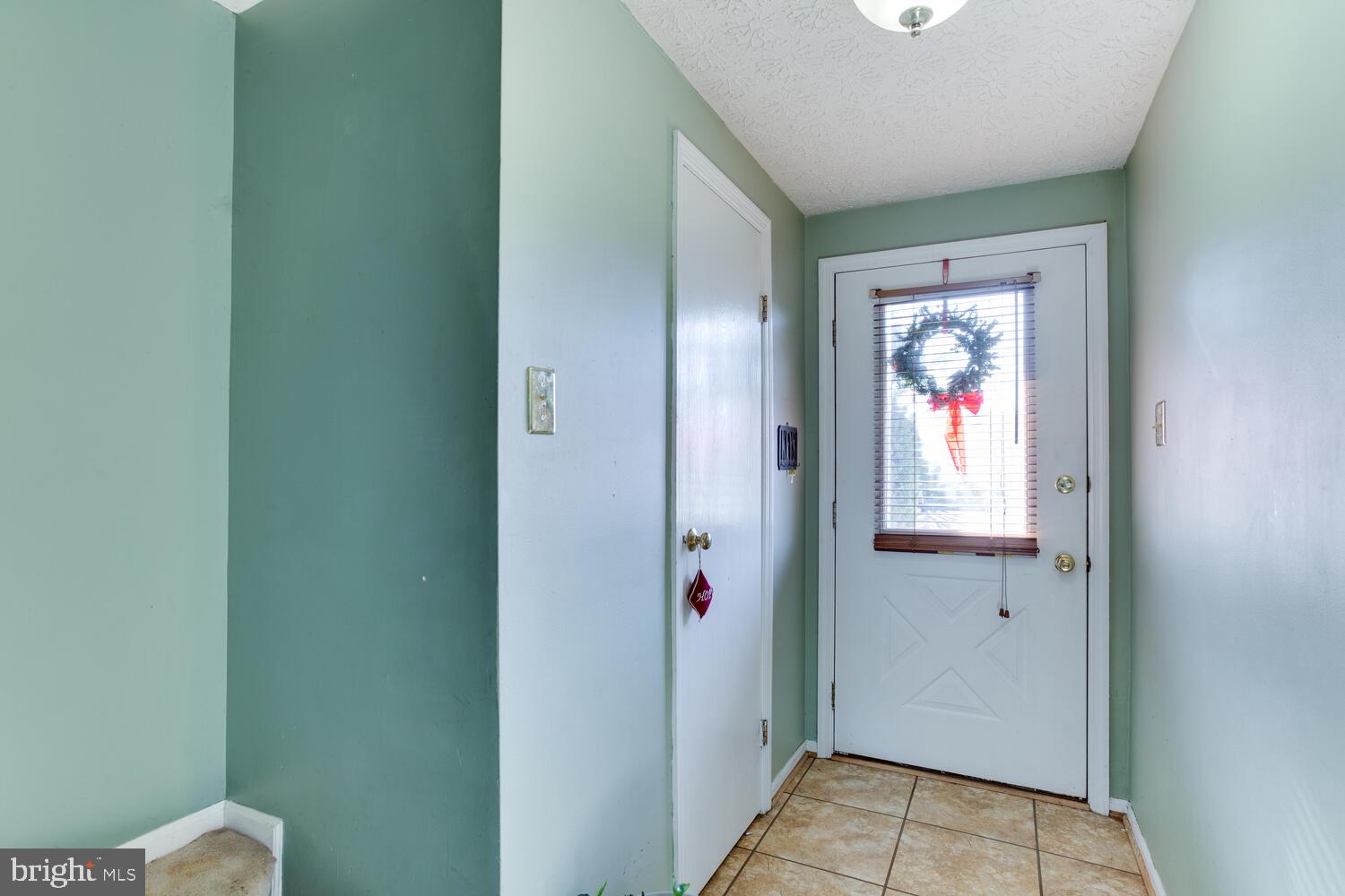 OAK POND - Residential