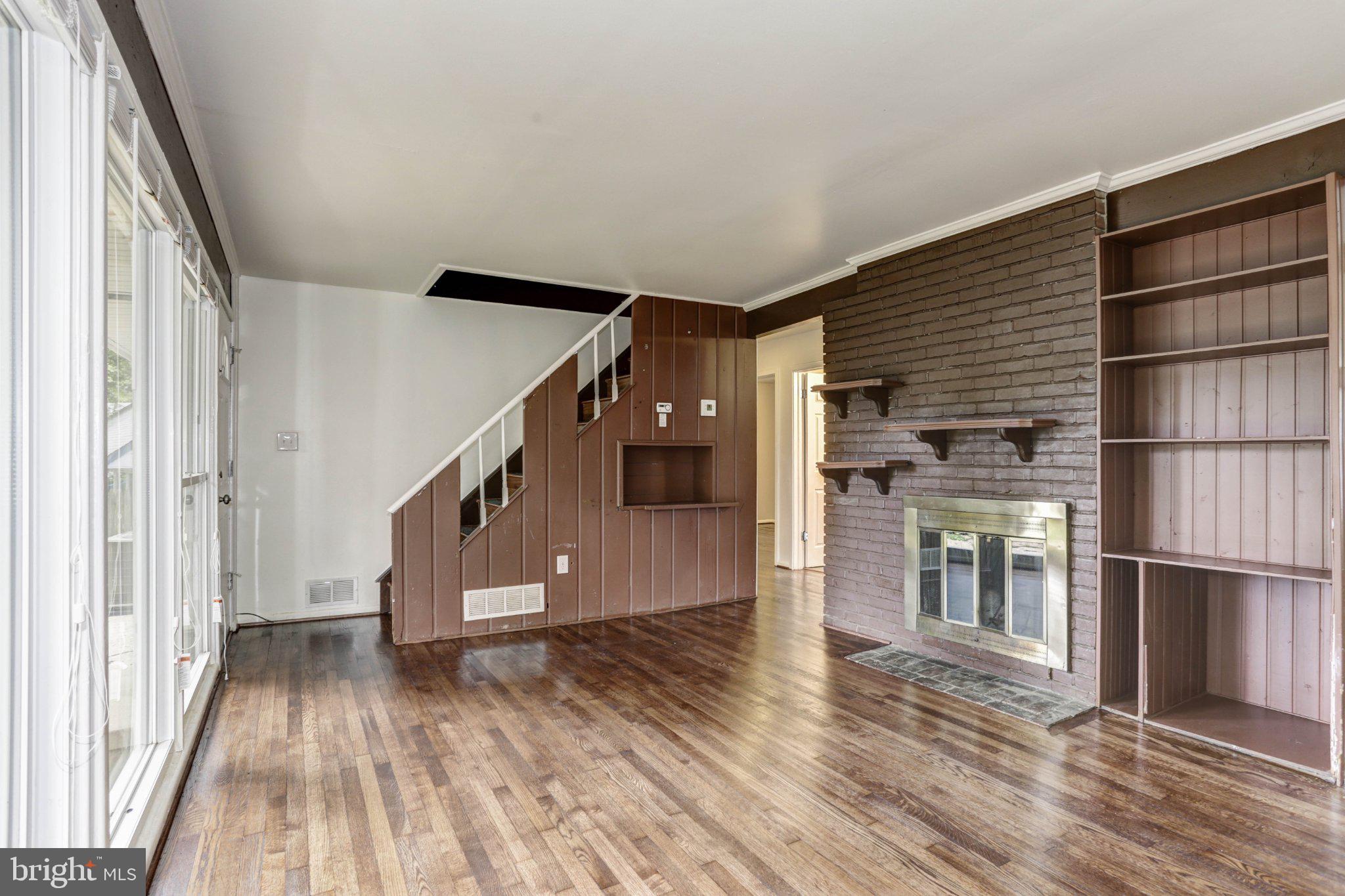 517 CALVIN LANE