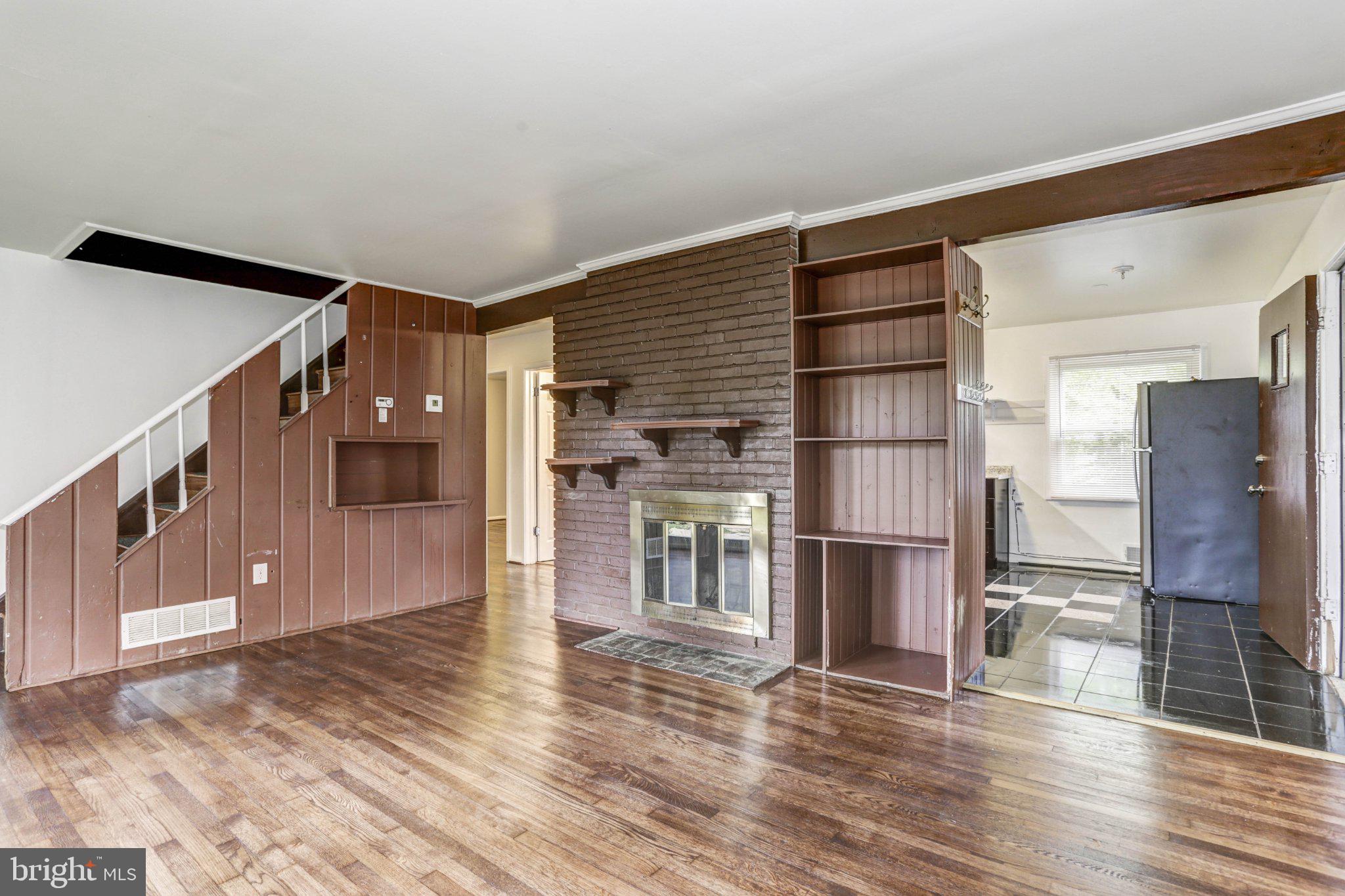 517 CALVIN LANE