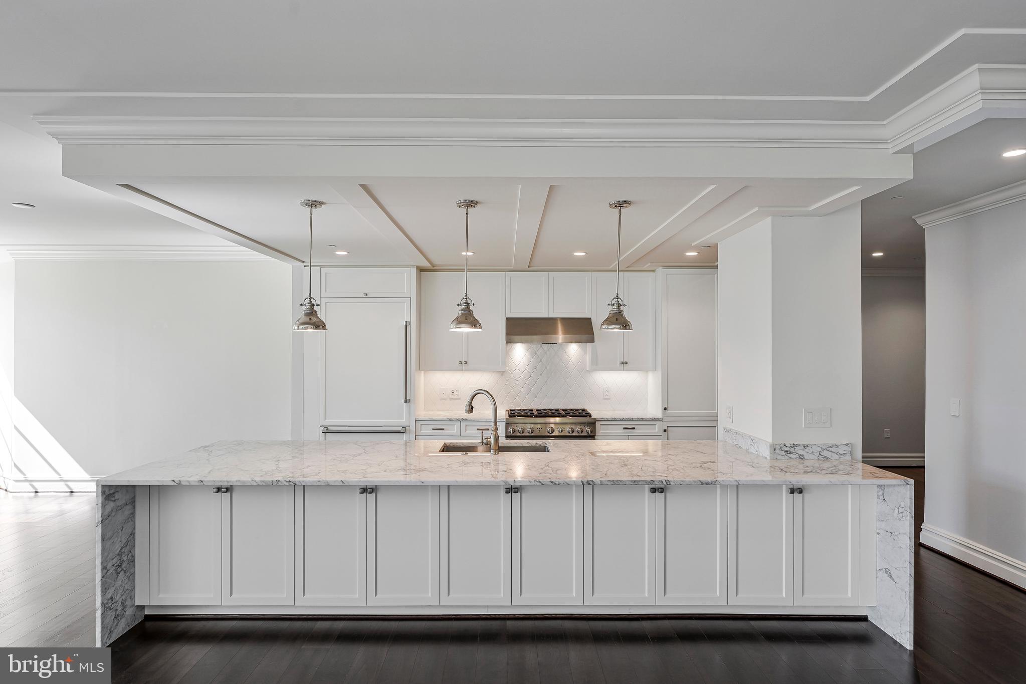 THE SIGNET - Residential