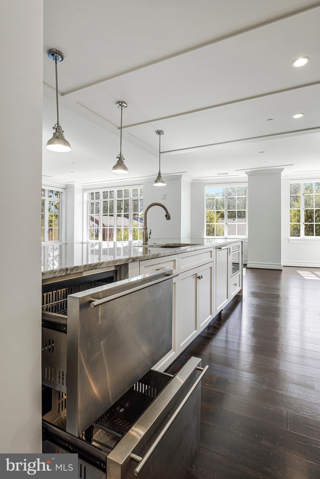 THE SIGNET - Residential