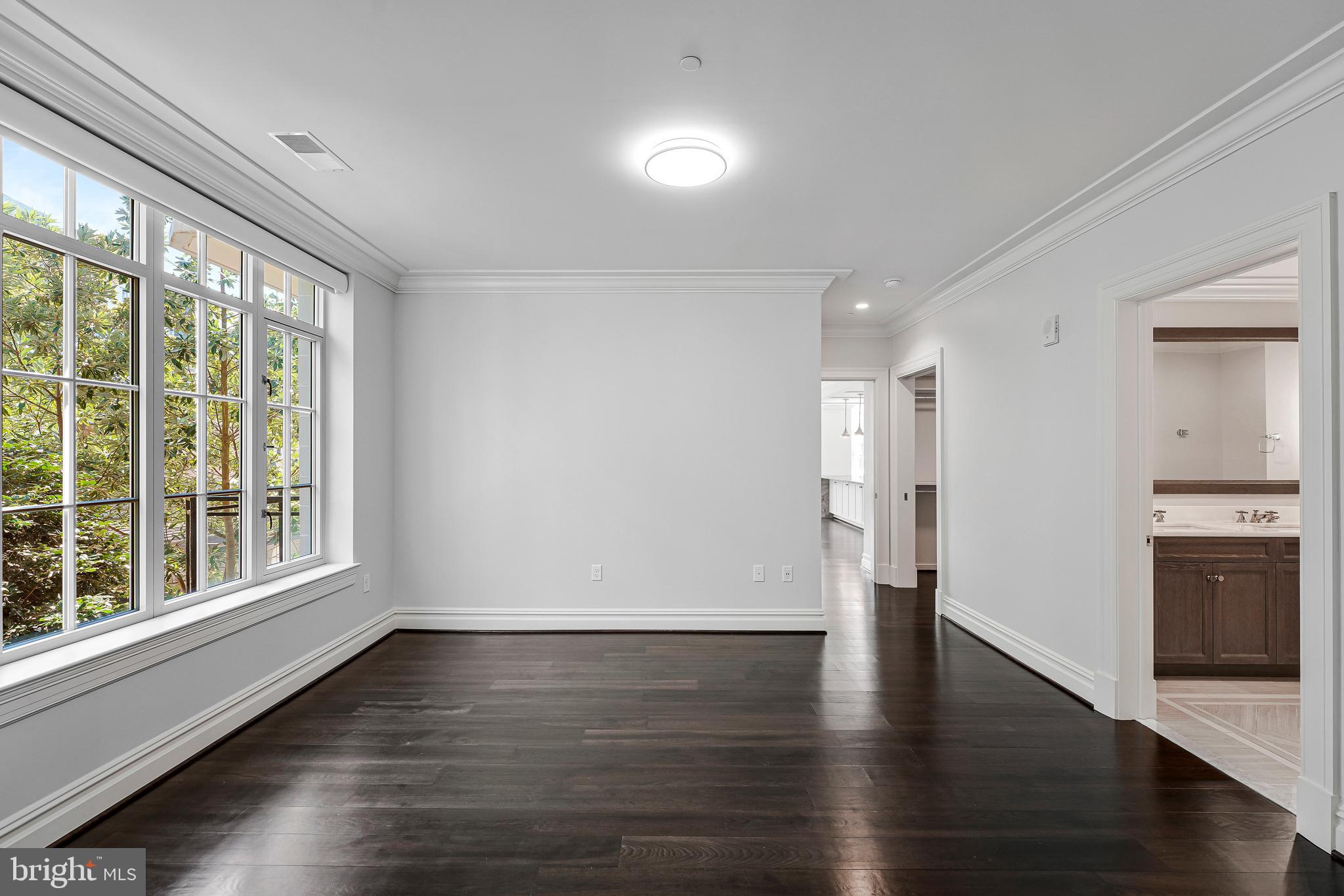 THE SIGNET - Residential