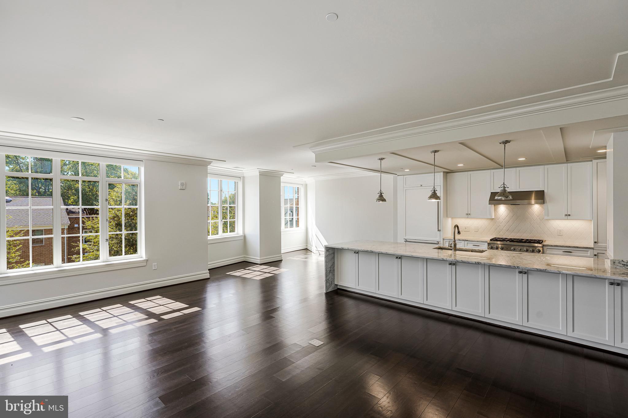 THE SIGNET - Residential