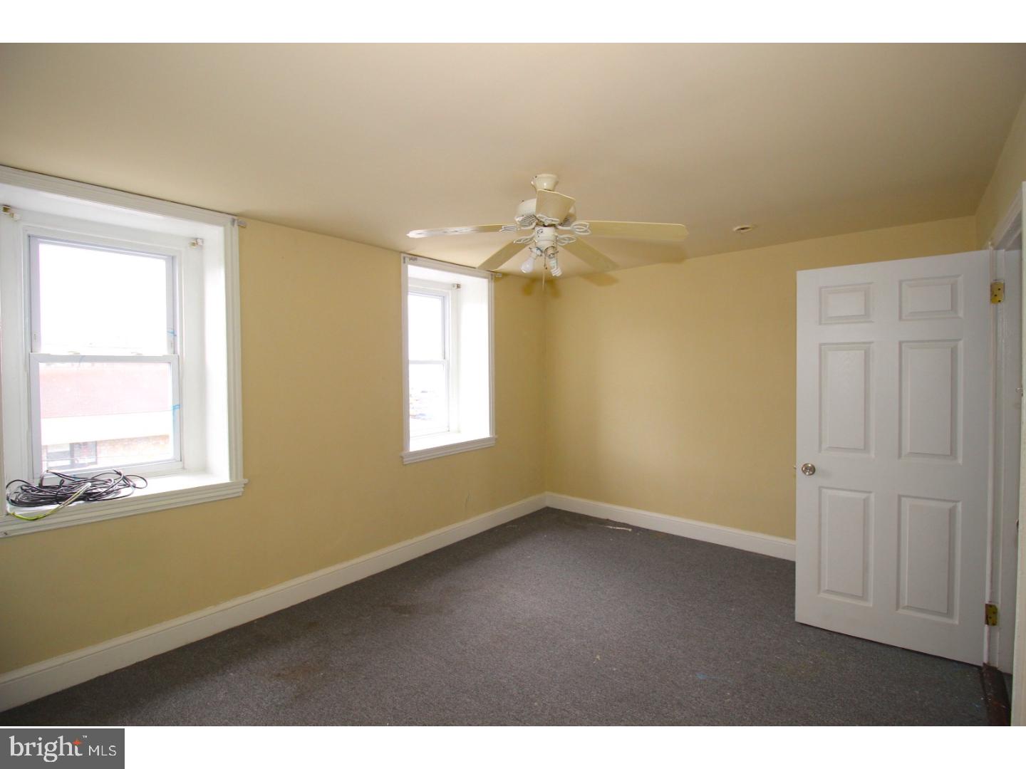 ROXBOROUGH - Commercial Sale