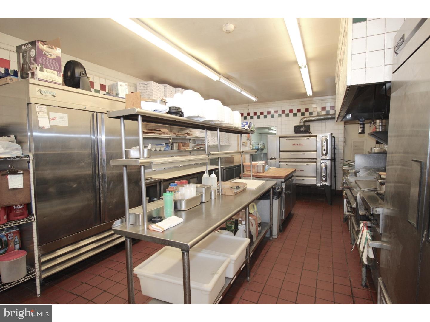 ROXBOROUGH - Commercial Sale