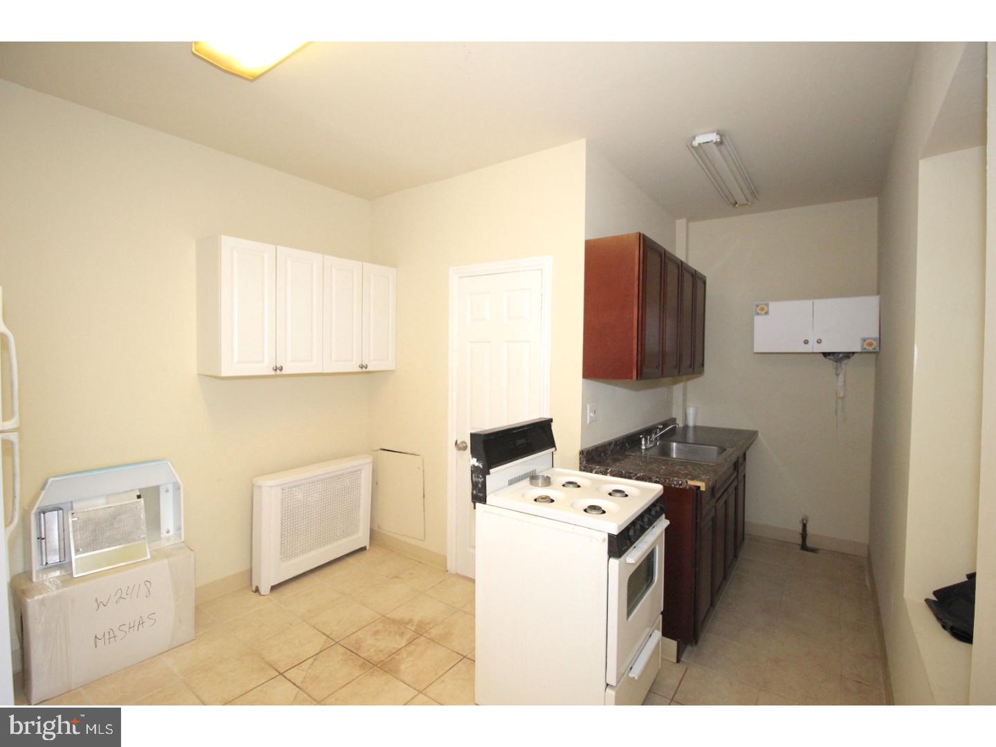 ROXBOROUGH - Commercial Sale