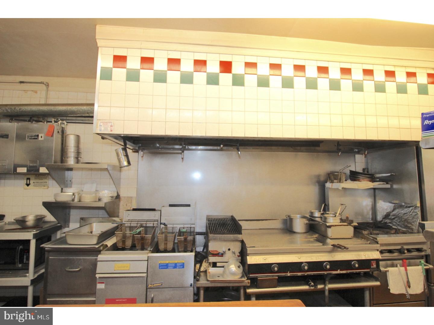 ROXBOROUGH - Commercial Sale