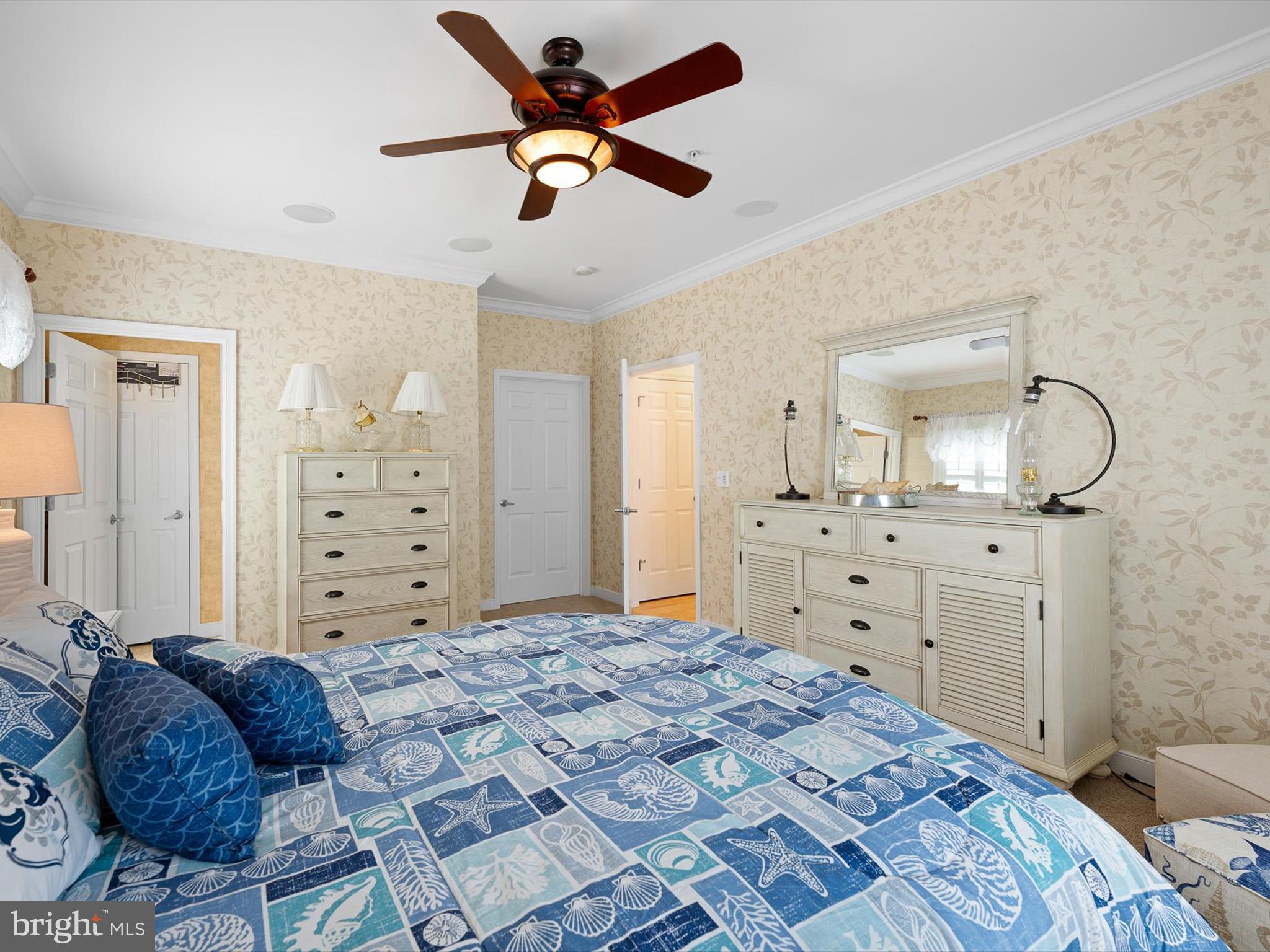 CEDAR BAY - Residential